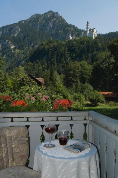 Suite - Attic with Balcony and Castle View photo 2