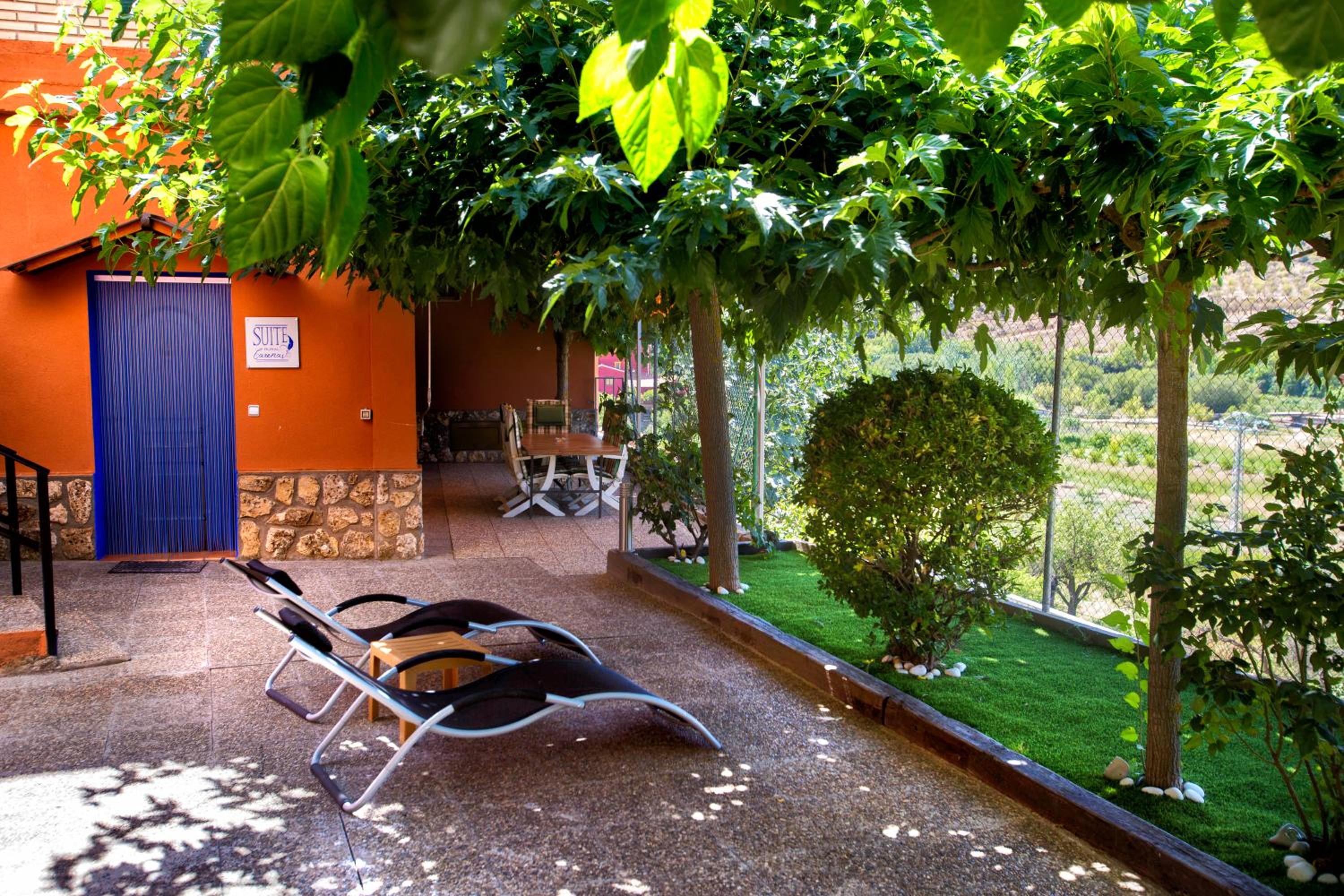 Two-Bedroom House (2-6 Adults) - Photo 61