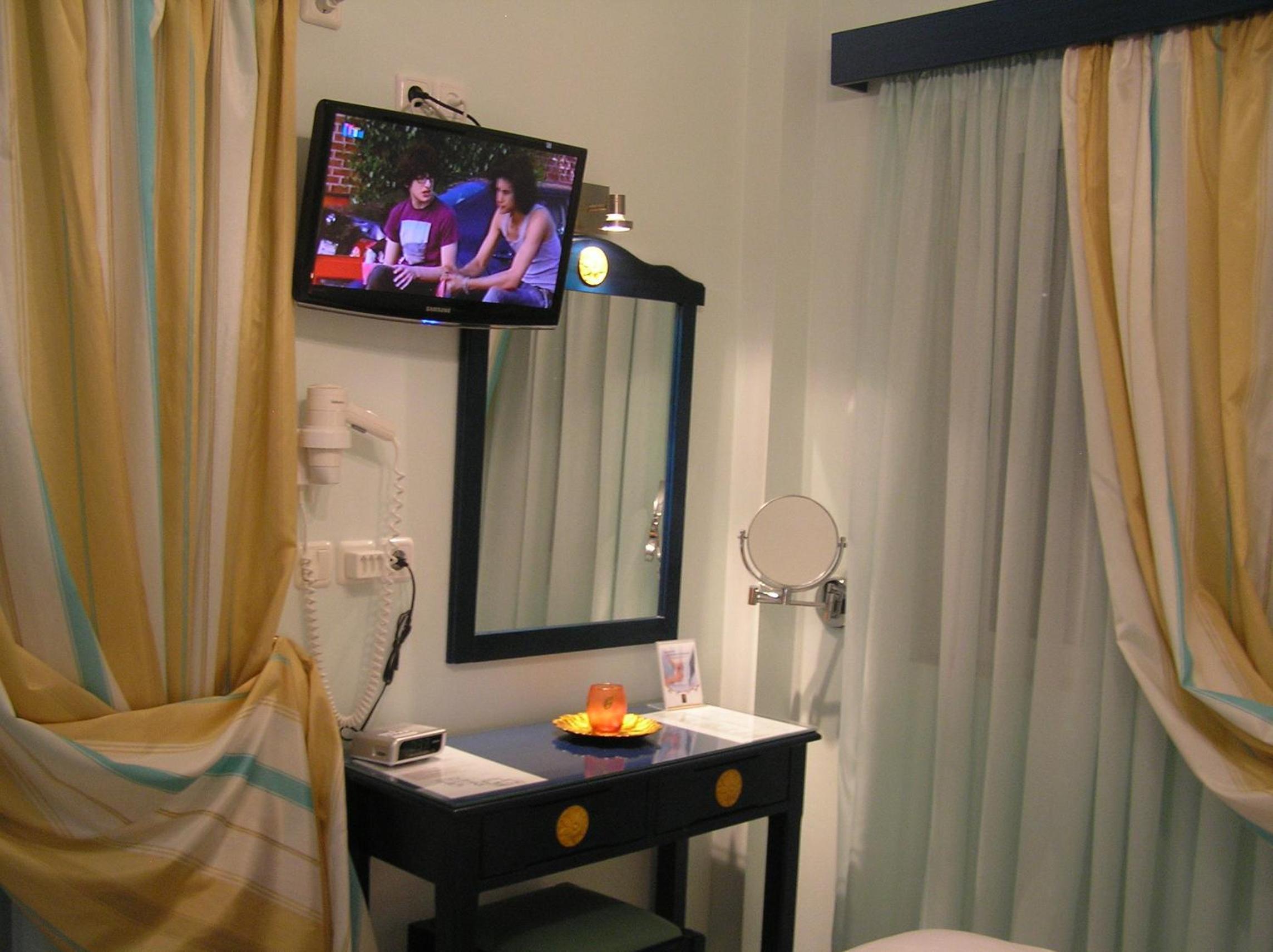 Suite with Sea View - Photo 4