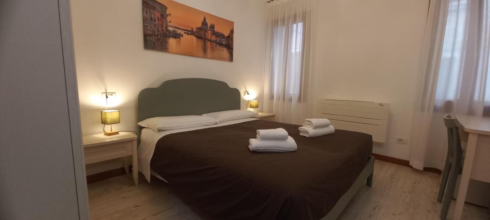Double Room with Private Bathroom photo 1