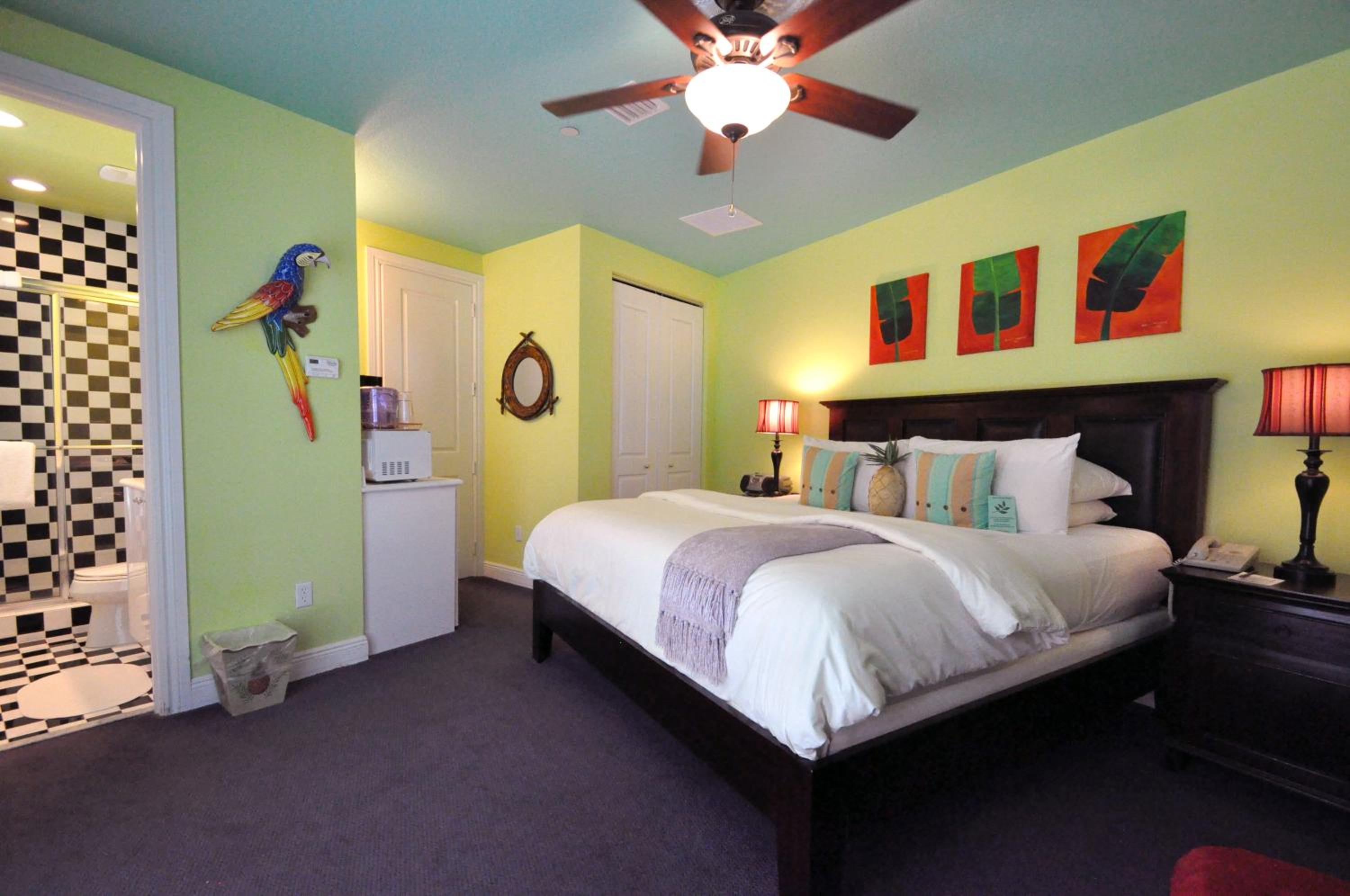 Deluxe King Room