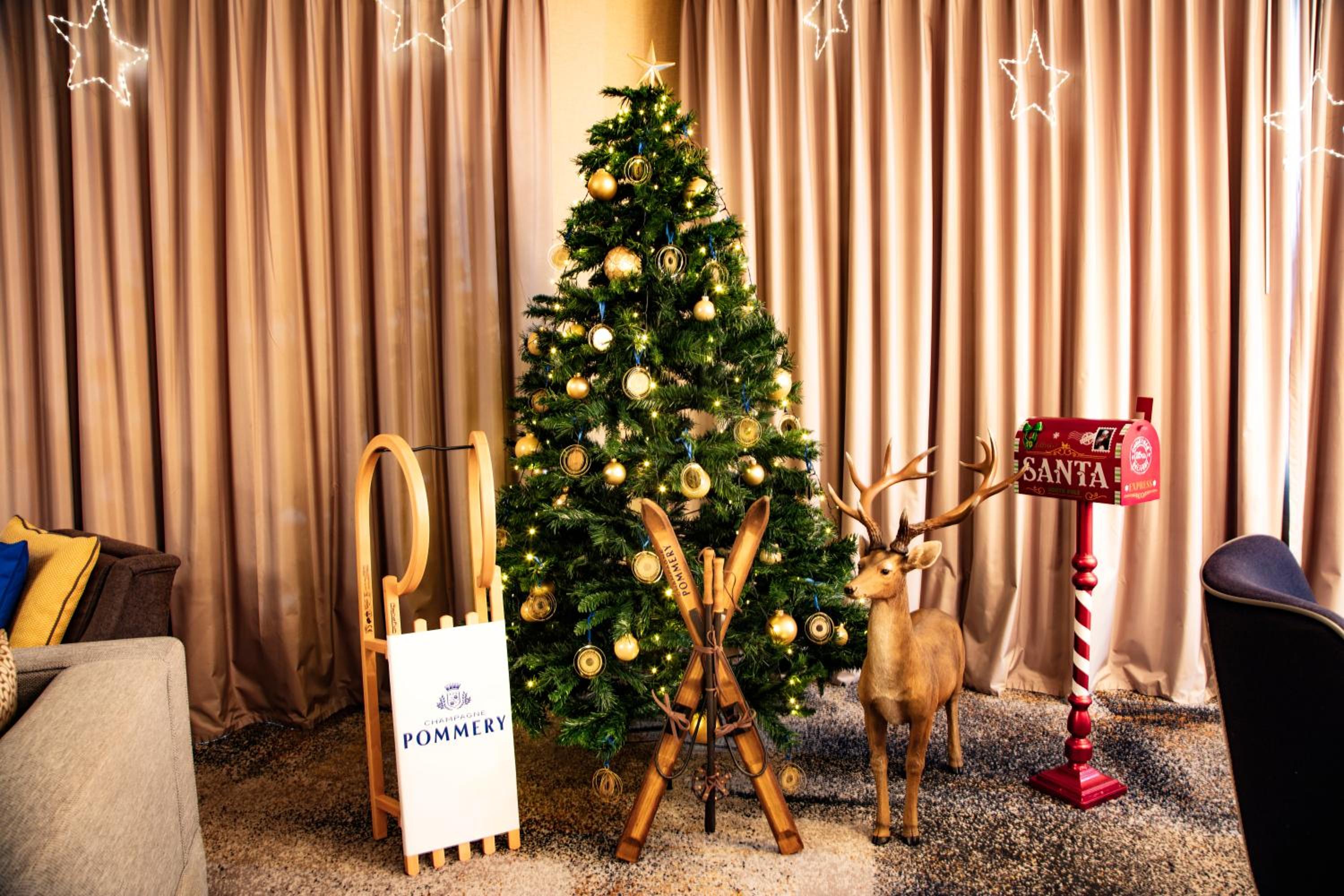 Pommery Christmas Themed Suite thumbnail 5