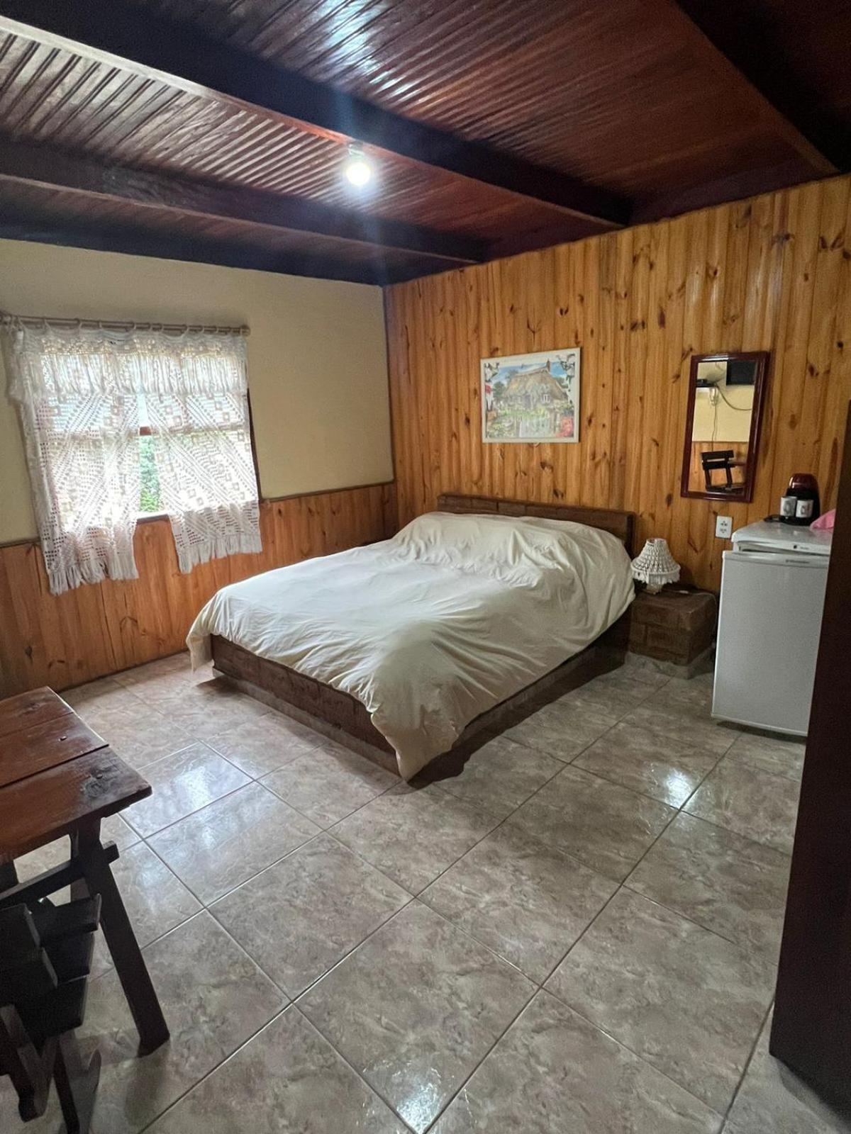 One-Bedroom House photo 1