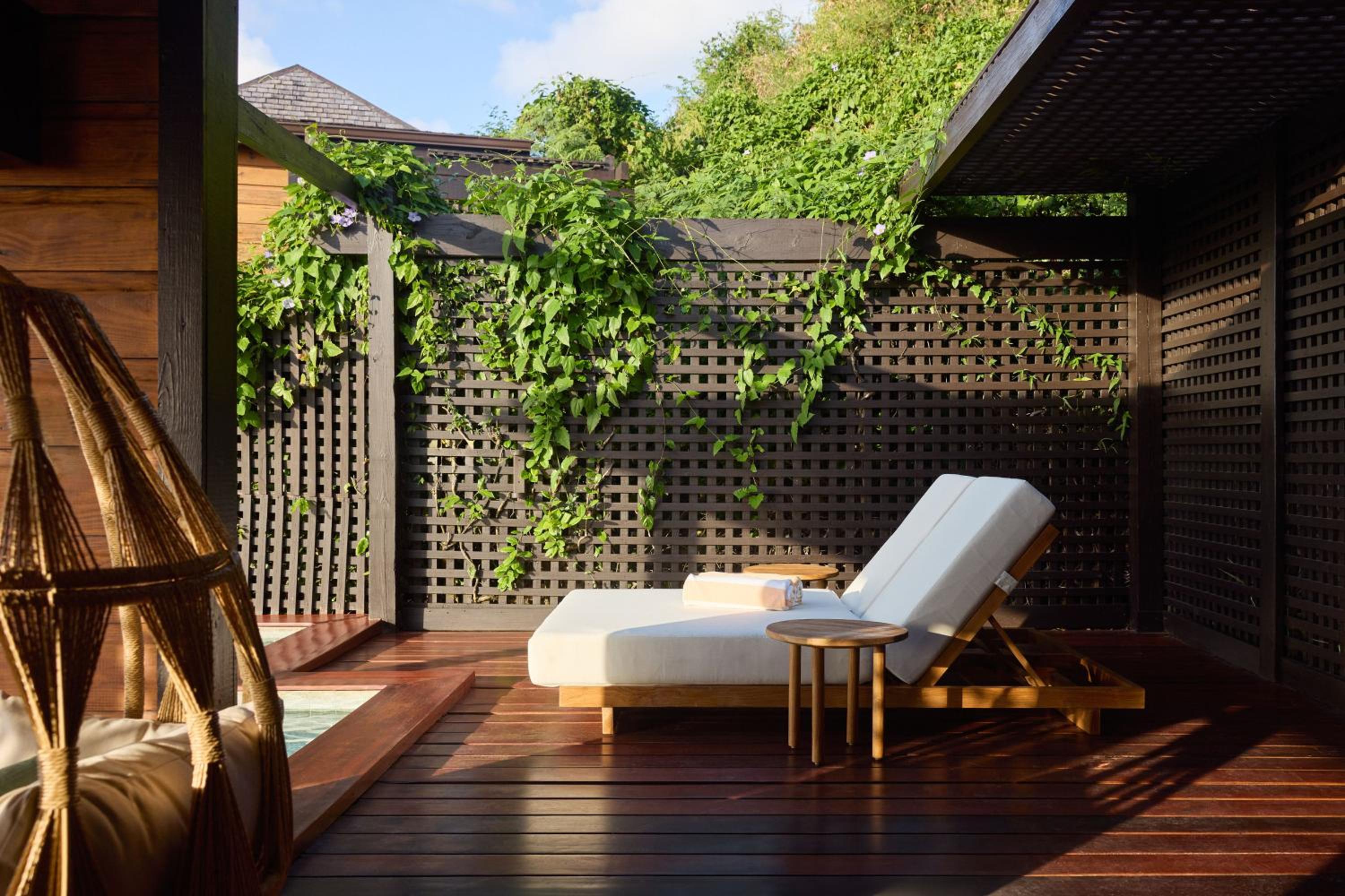 Hillside Garden Pool Villa