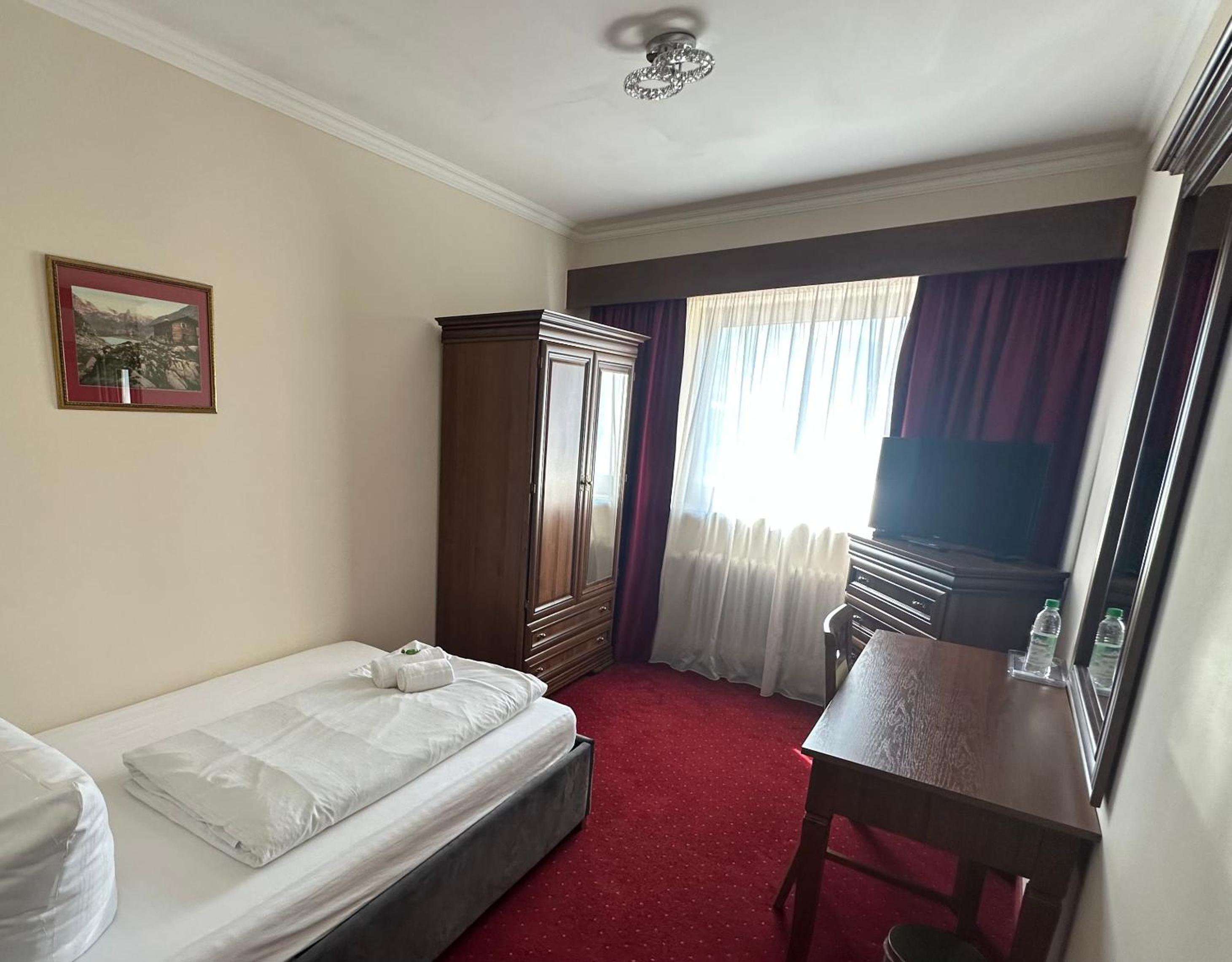 Single Room photo 1
