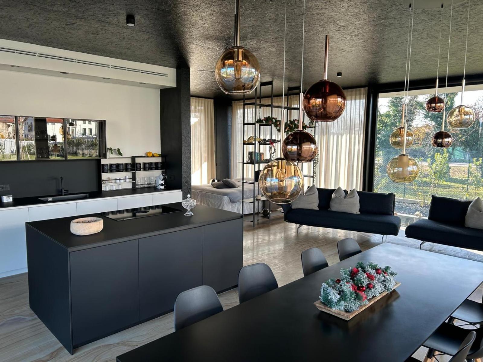 One-Bedroom Apartment with Terrace