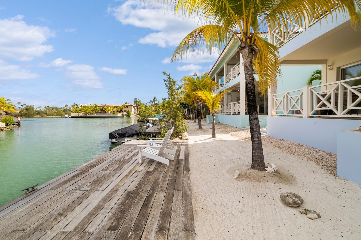 One-Bedroom Apartment with Balcony and Water View photo 1