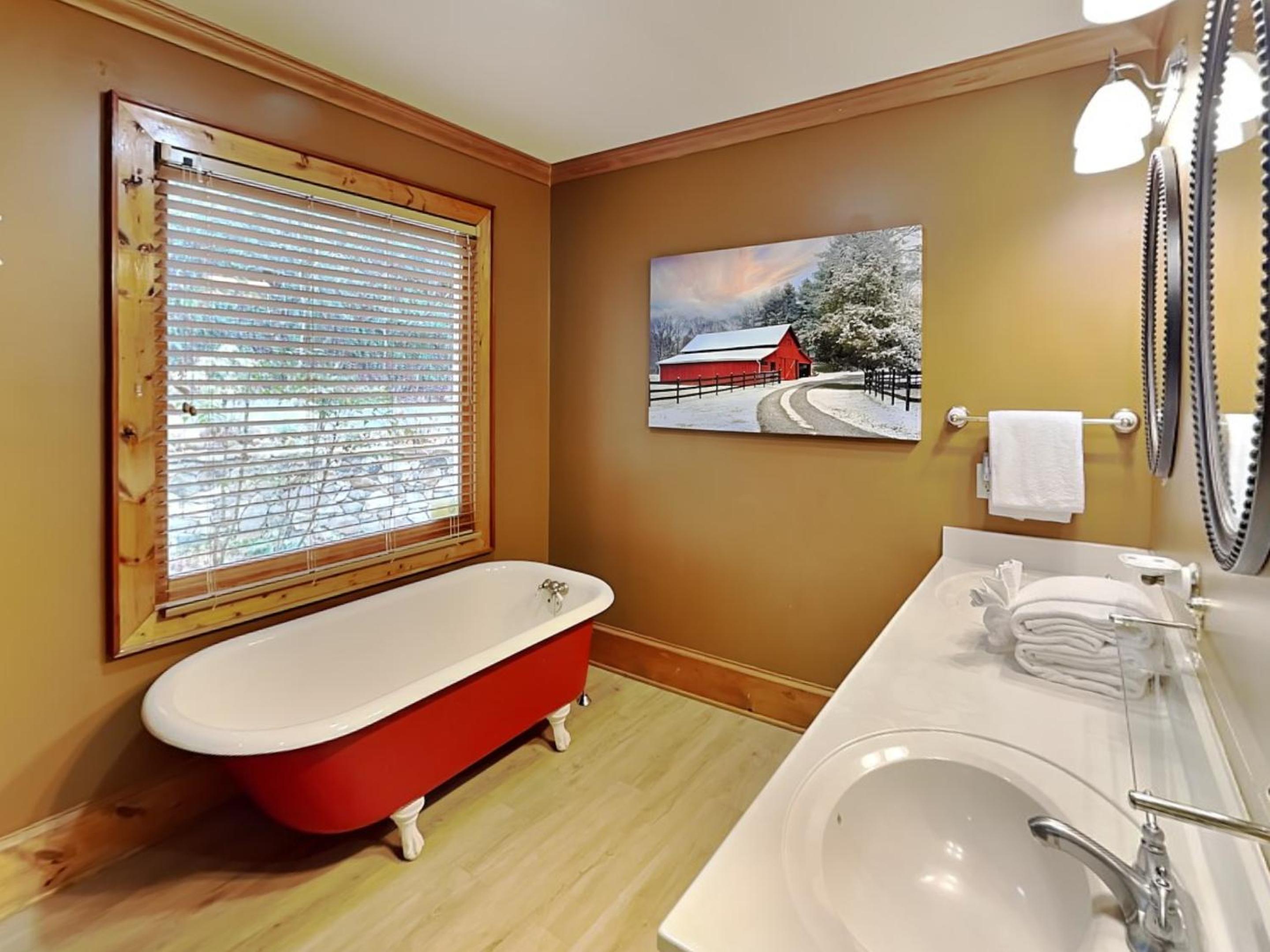 Four-Bedroom House photo 3