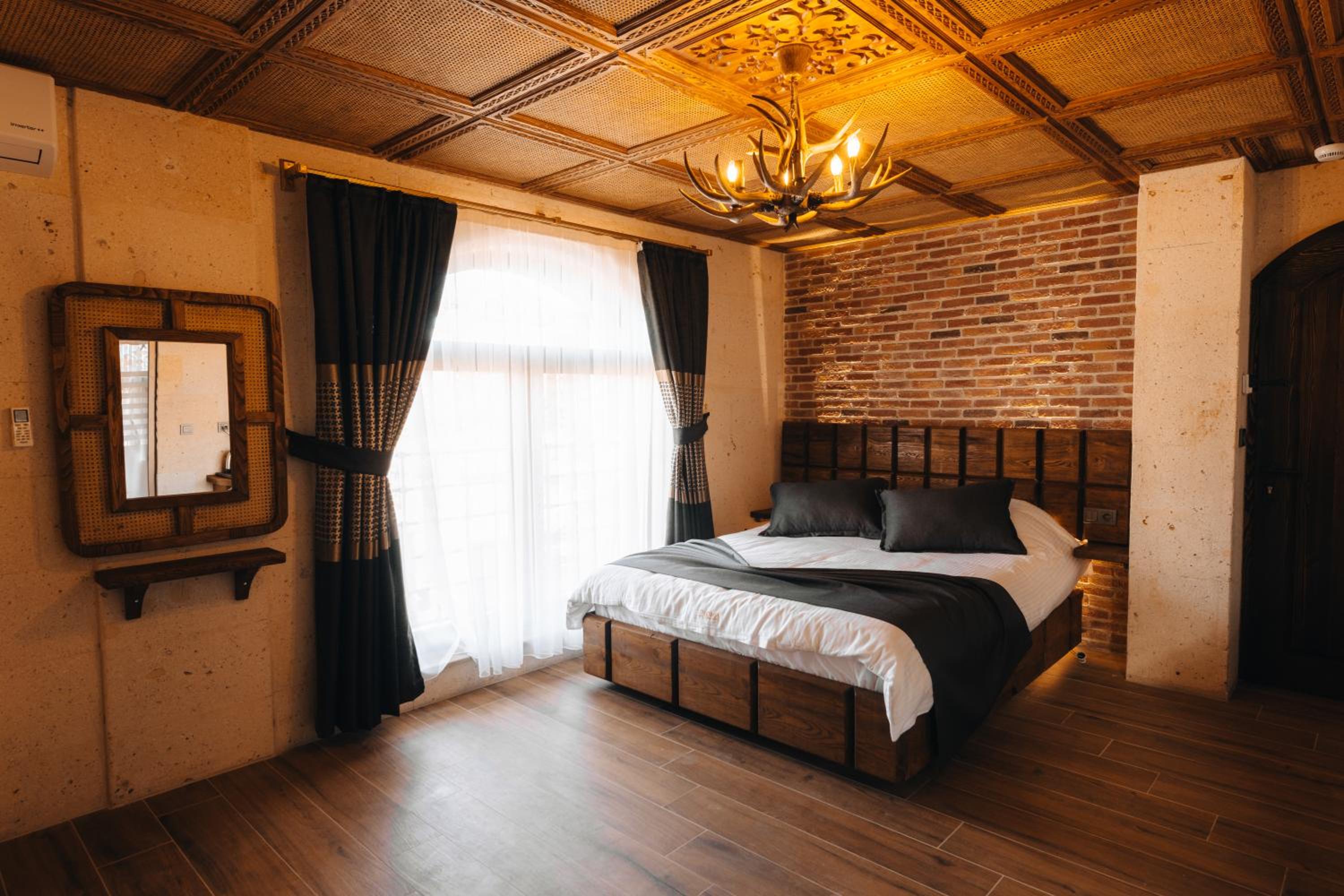 Deluxe Double Room with Bath