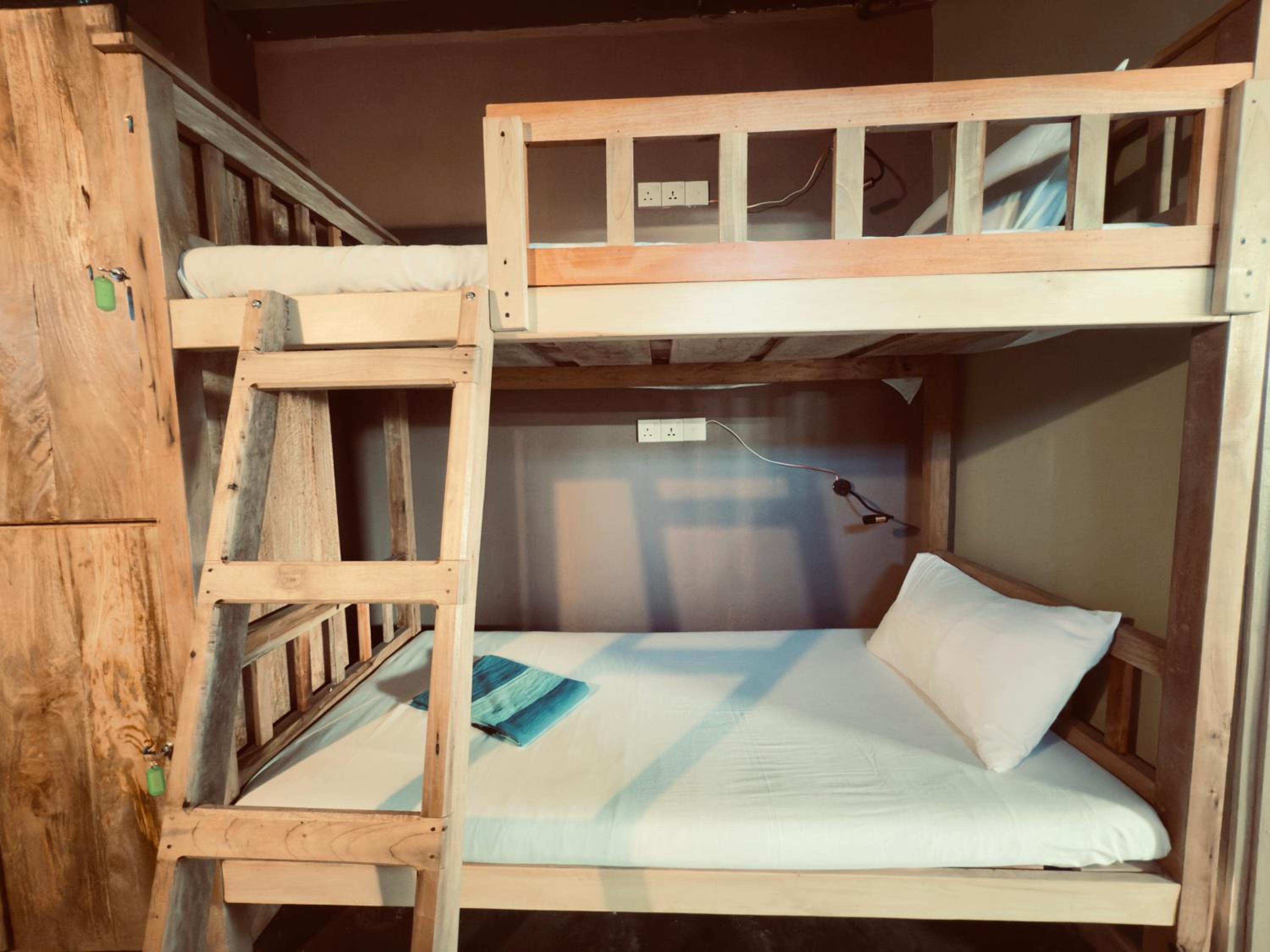 Bed in 4-Bed Dormitory Room photo 2