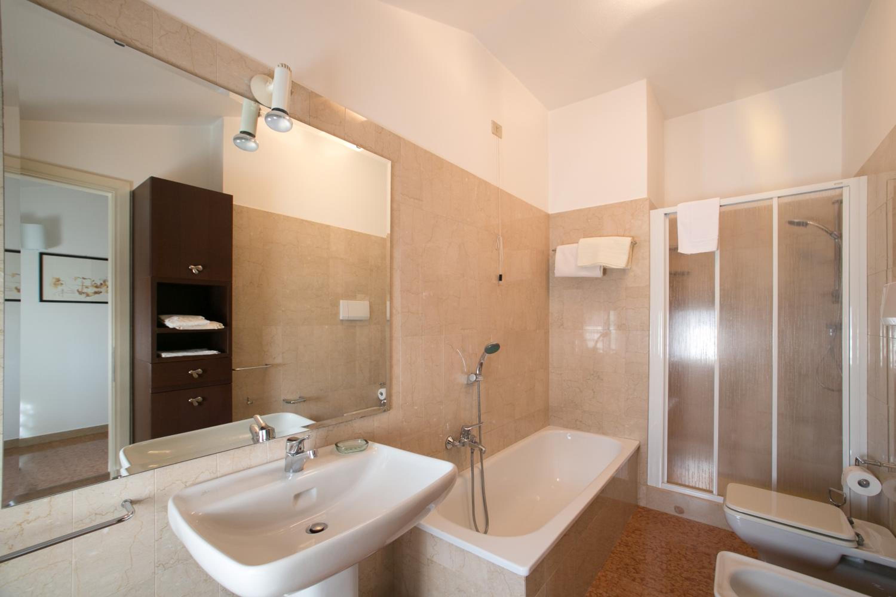 Double Room with Private External Bathroom