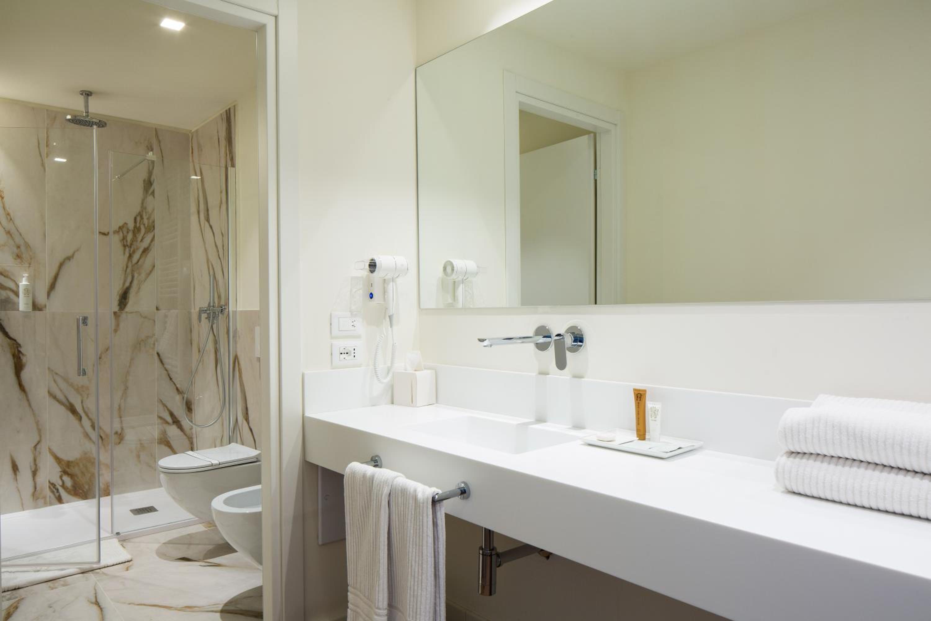 Junior Suite with Valley View - No Elevator - Photo 1