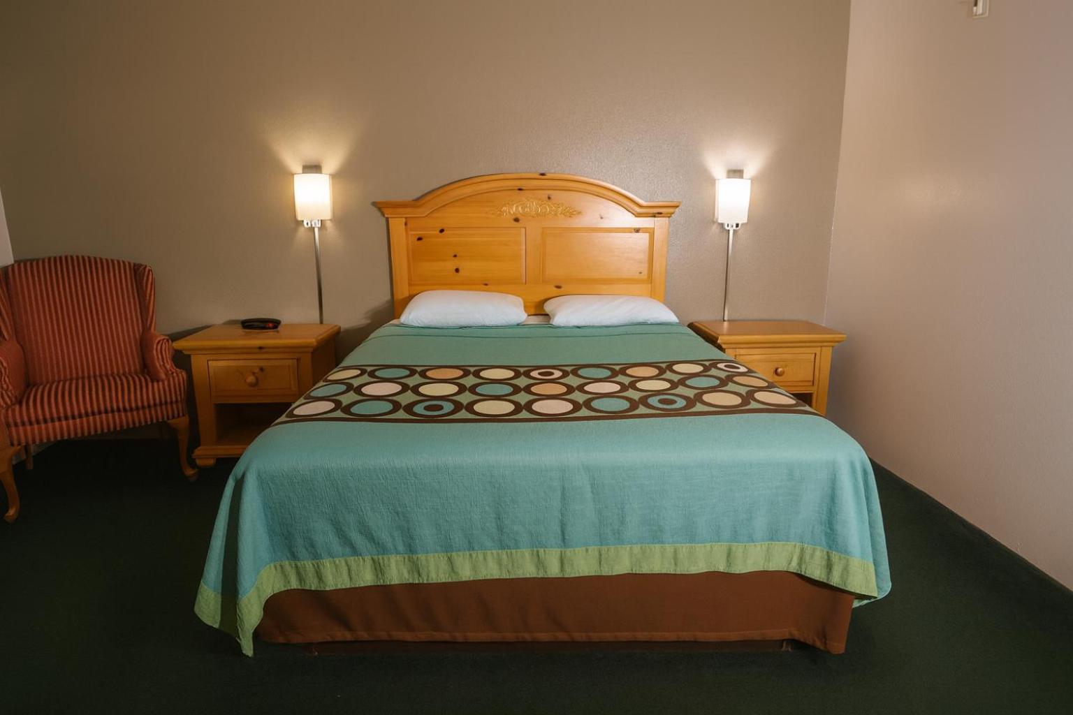 Queen Room - Accessible/Nonsmoking - Photo 2
