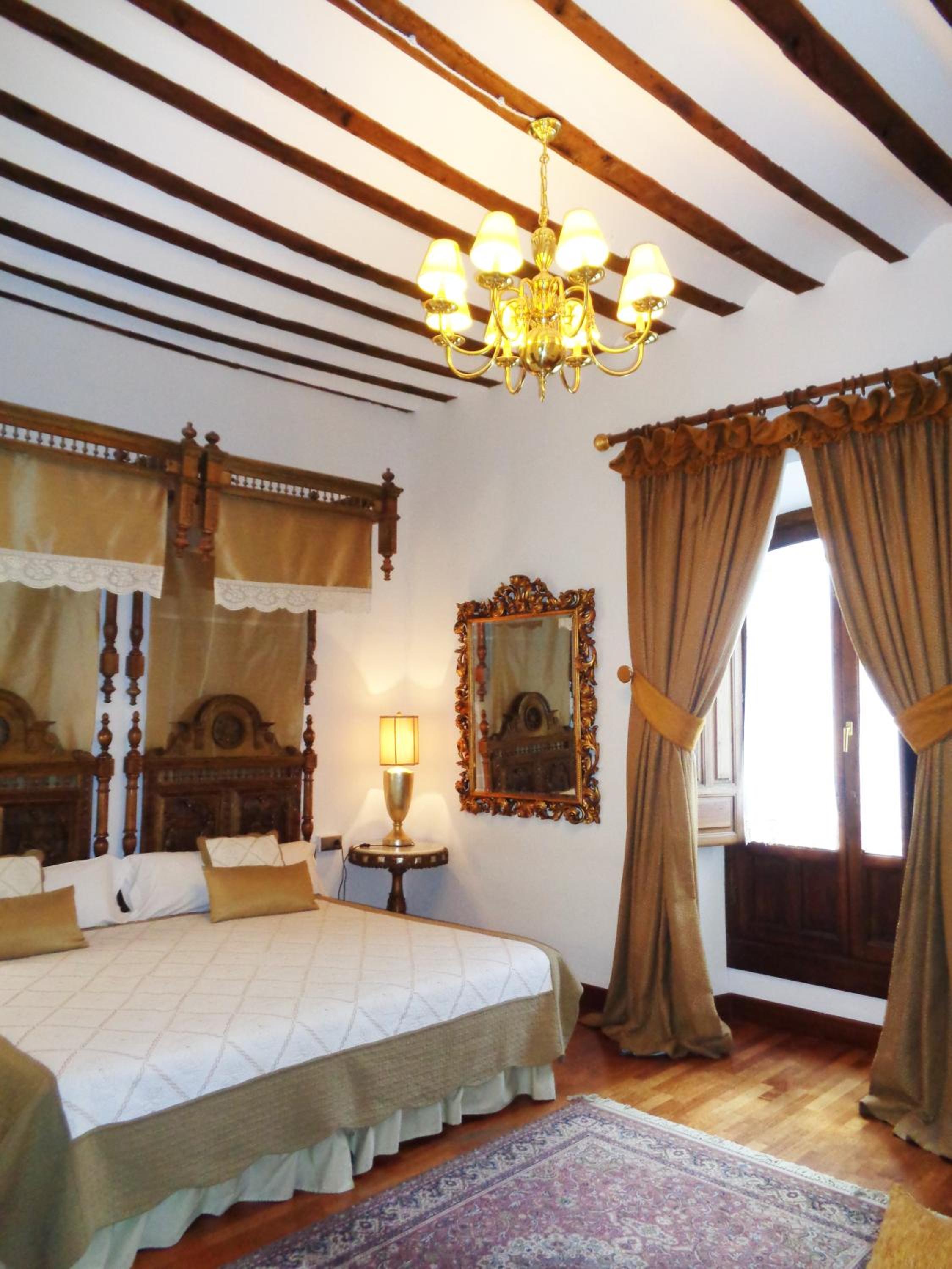 Deluxe Double Room - Photo 48