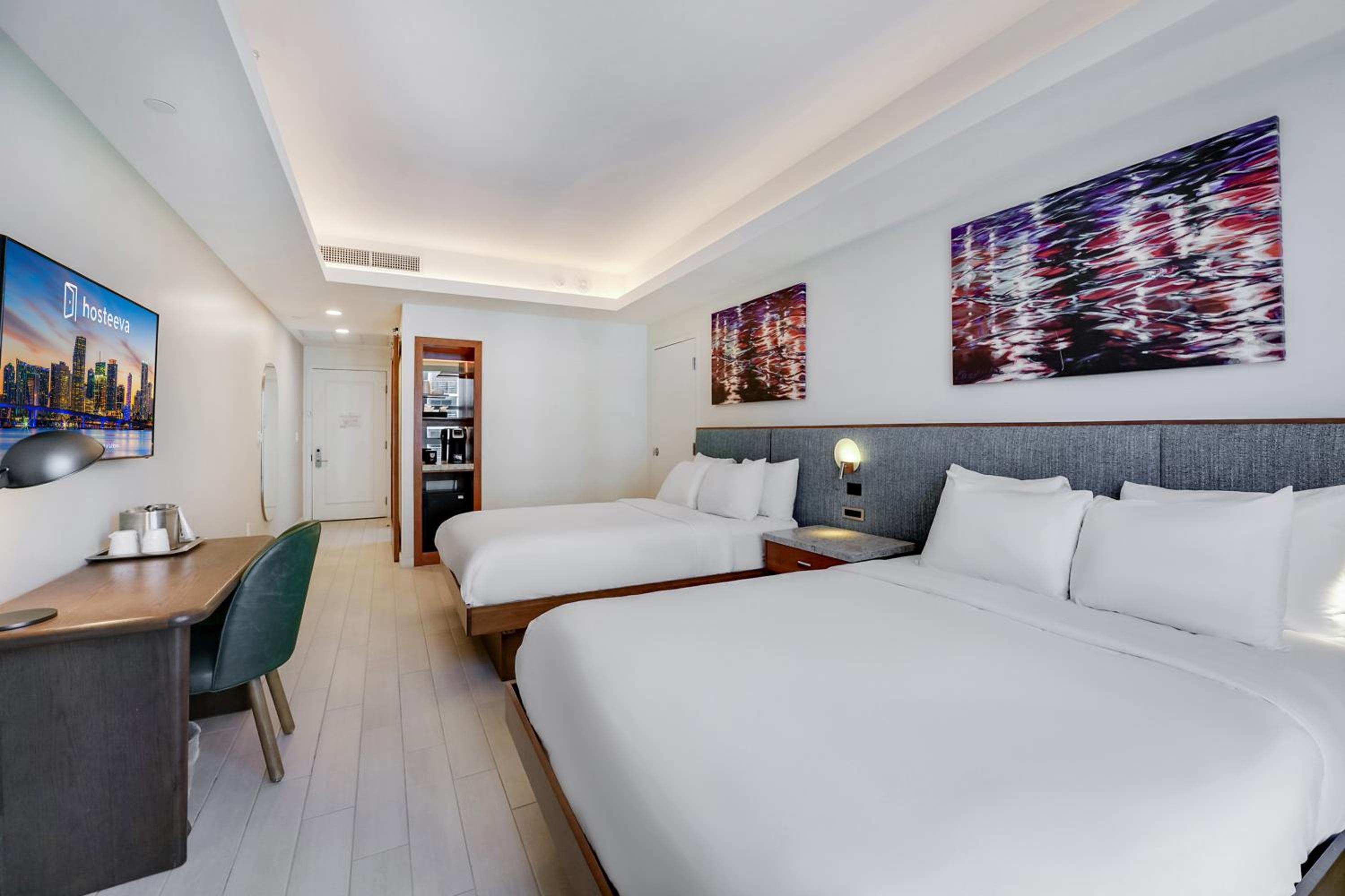 Standard Queen Room