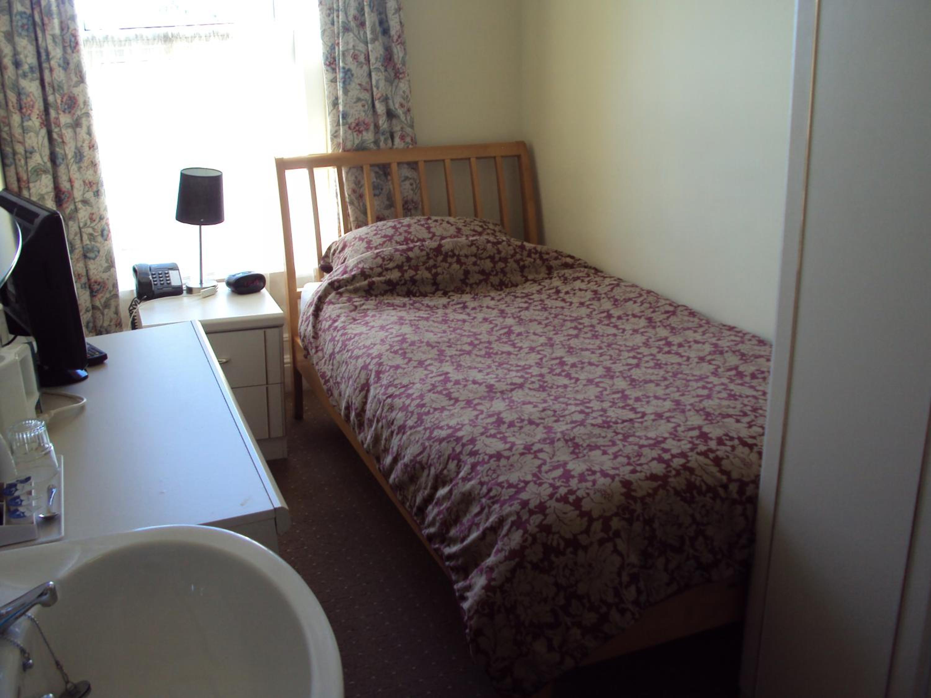 Single Room with Shared Toilet photo 1
