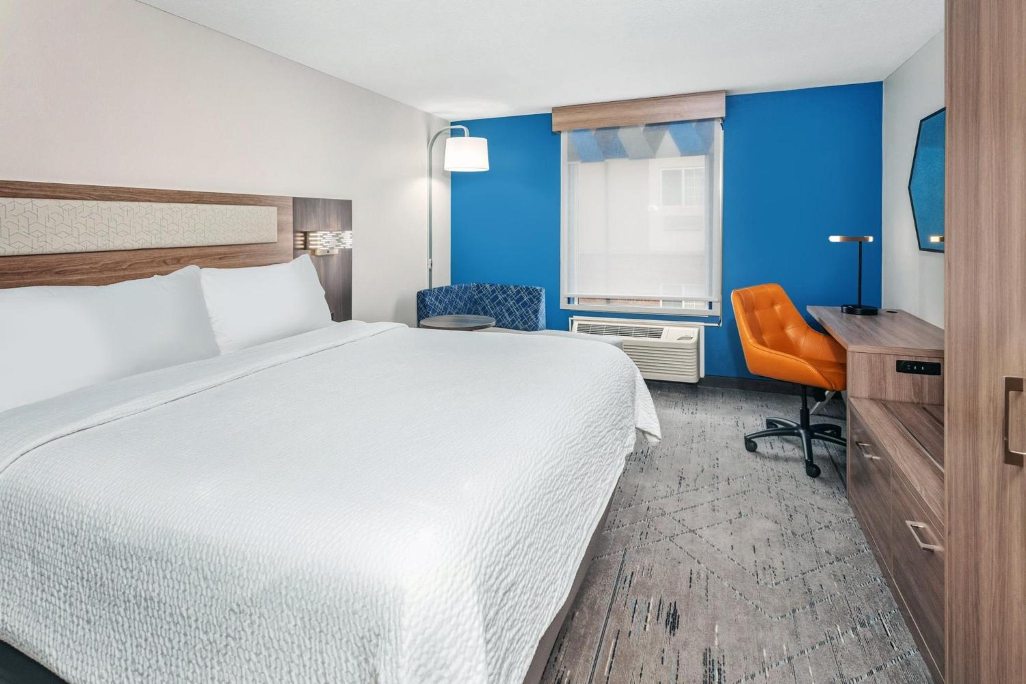 King Room - Mobility Access/Hearing Accessible