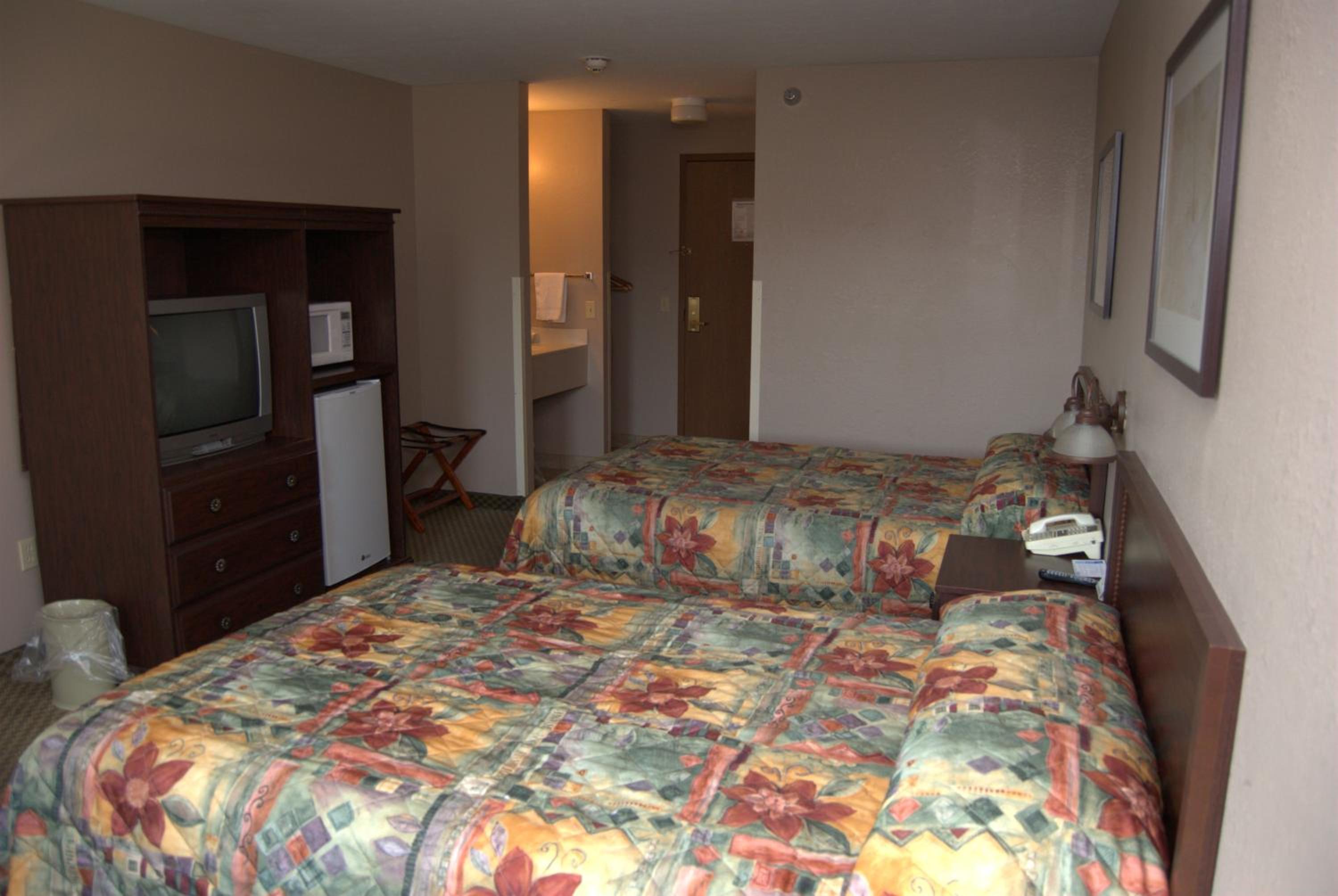 Double Room - Non-Smoking  photo 3