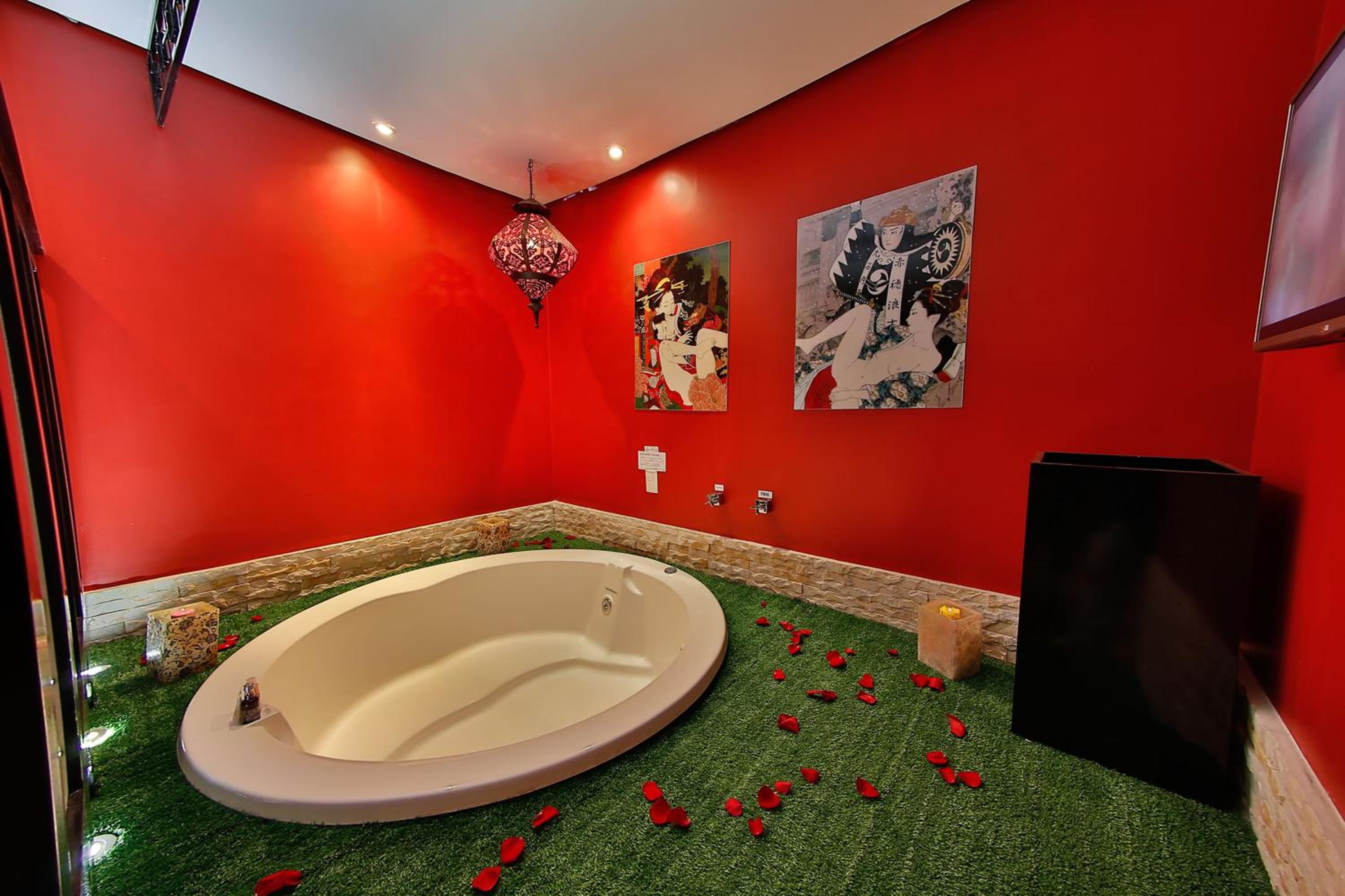 Deluxe Suite photo 2