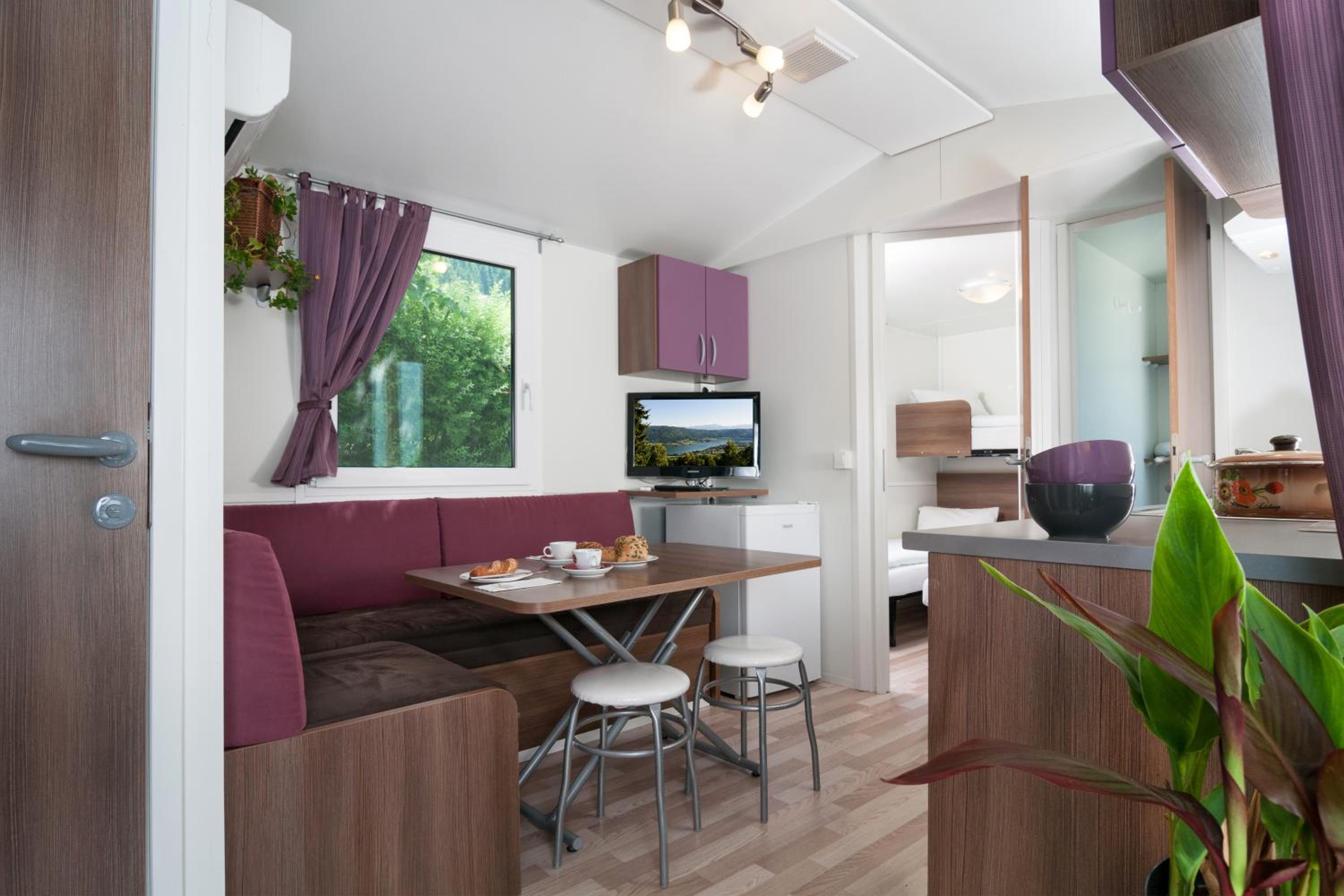 Mobile Home (5 people) photo 1