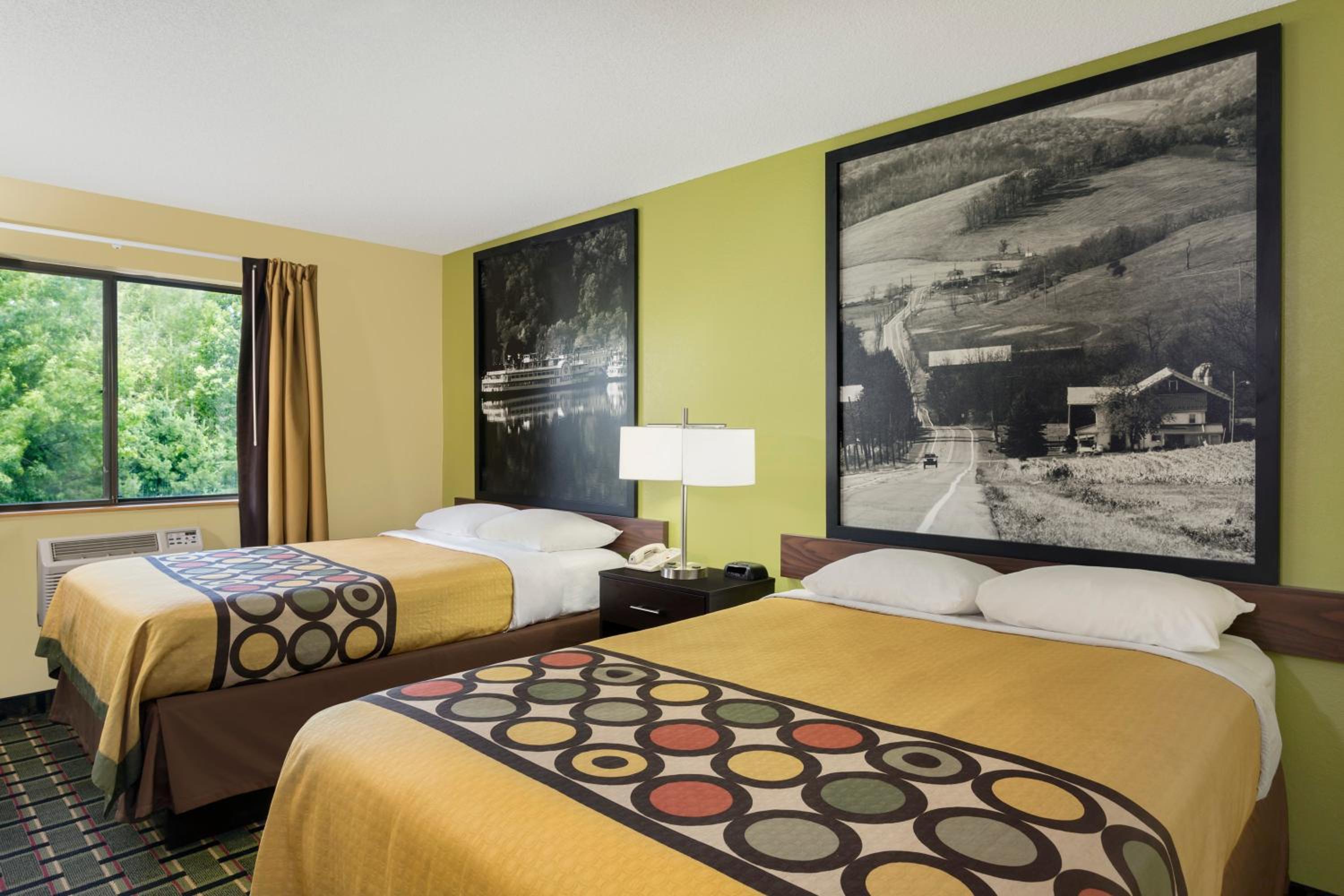 Double Room with Two Double Beds - Non-Smoking - Photo 5