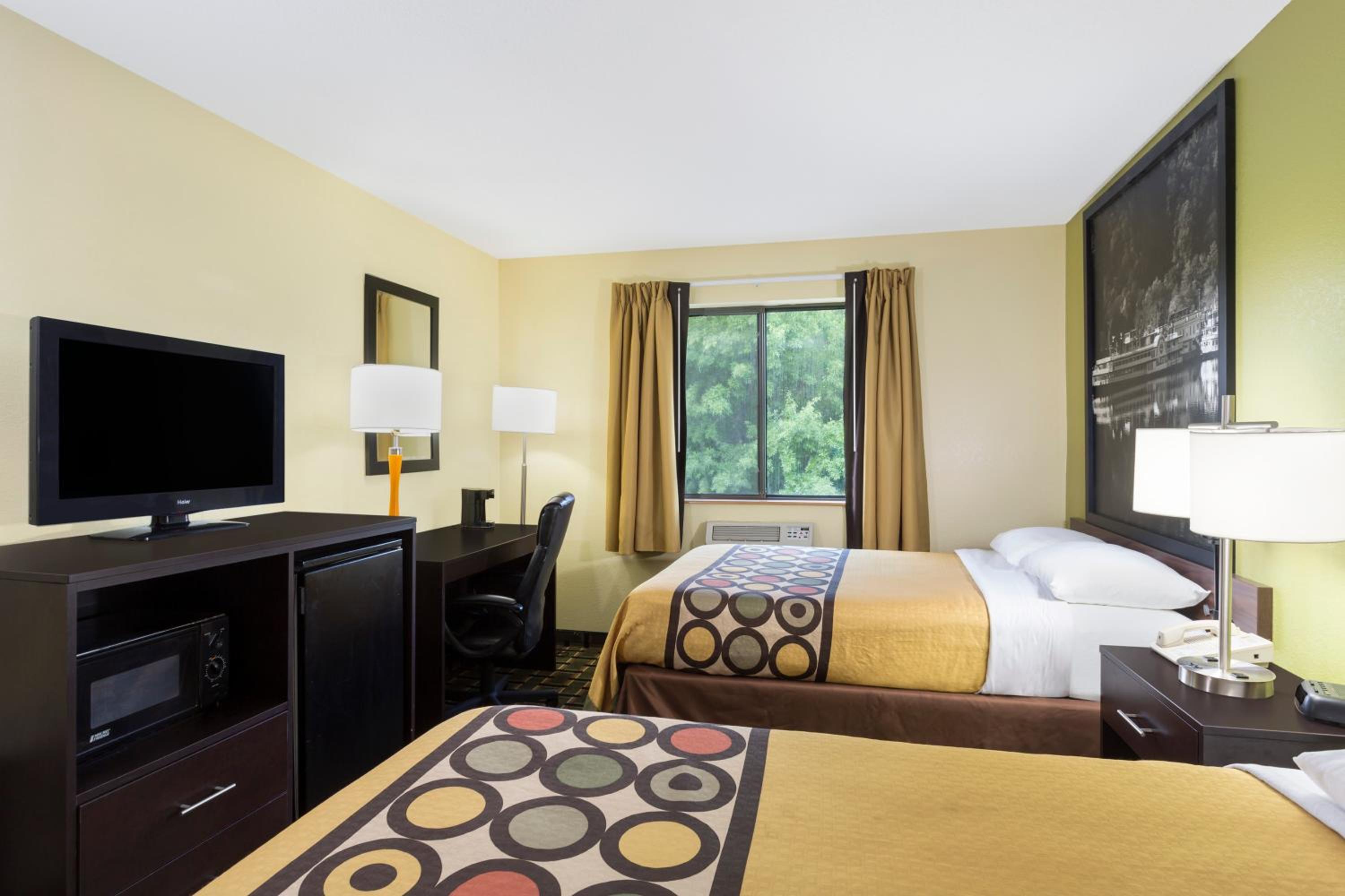 Double Room with Two Double Beds - Non-Smoking - Photo 4