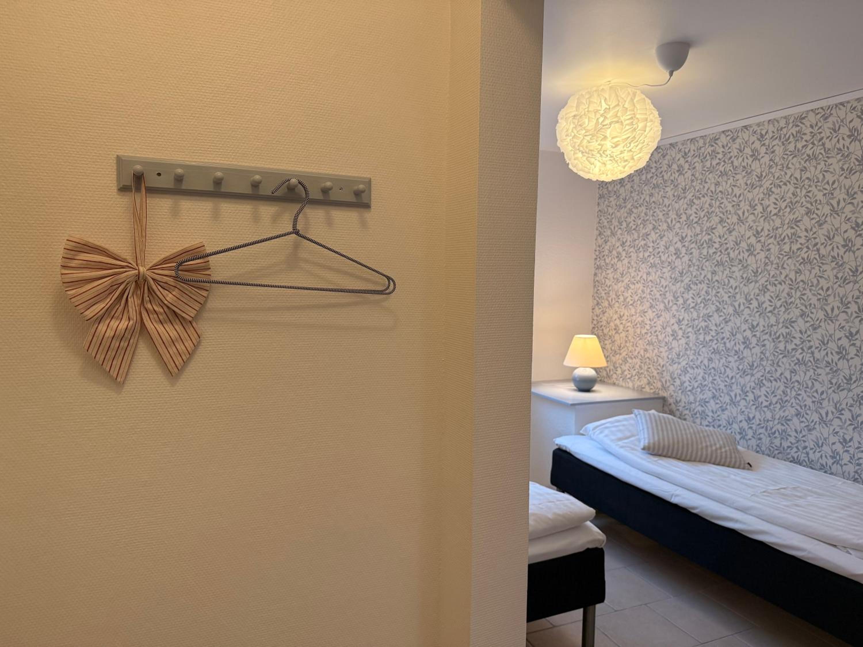Twin Room with Bathroom photo 1