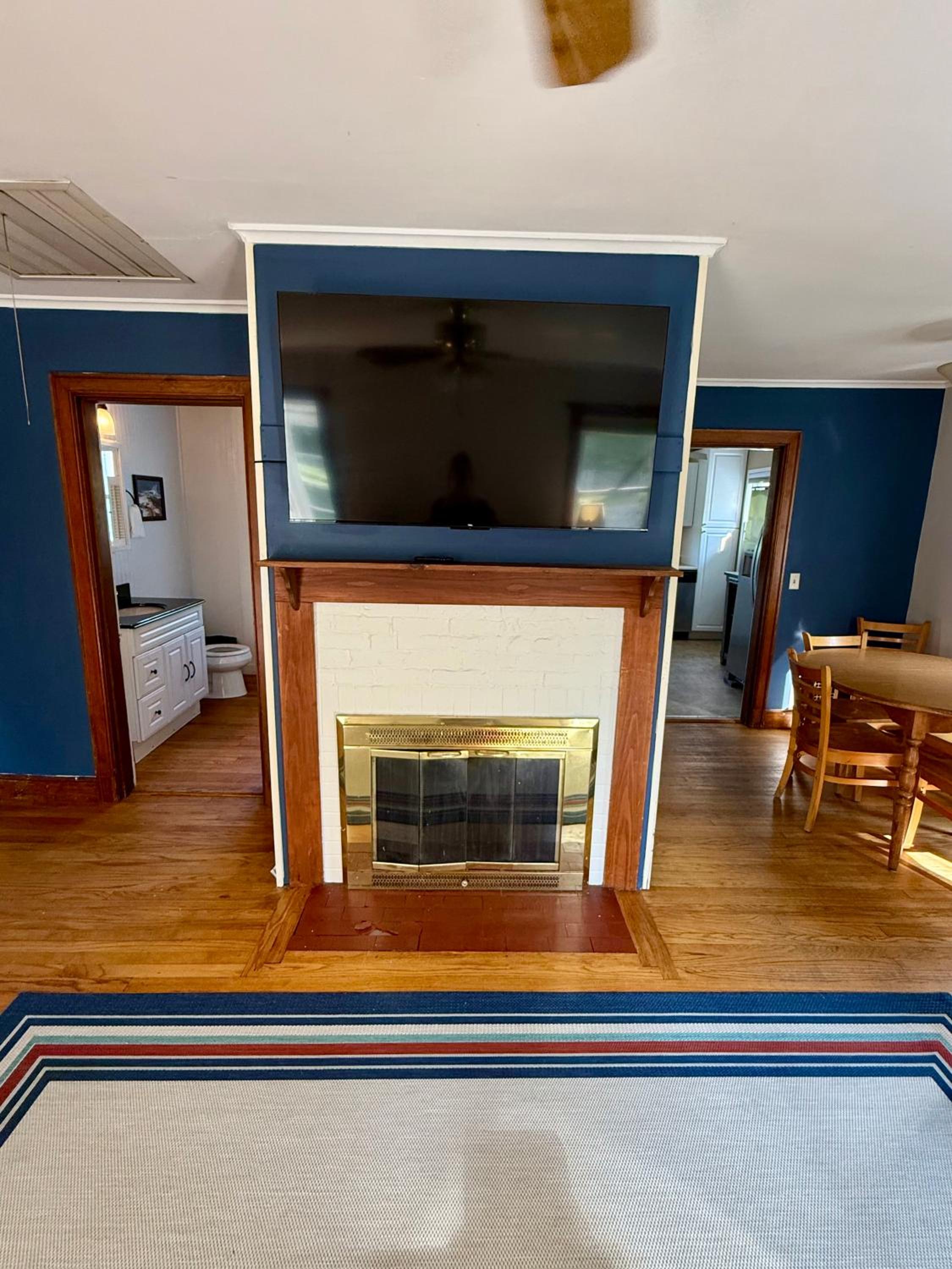 Two-Bedroom House photo 3