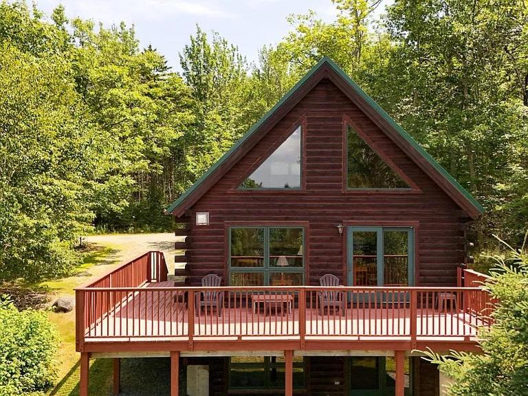 Three-Bedroom Vacation Home photo 2
