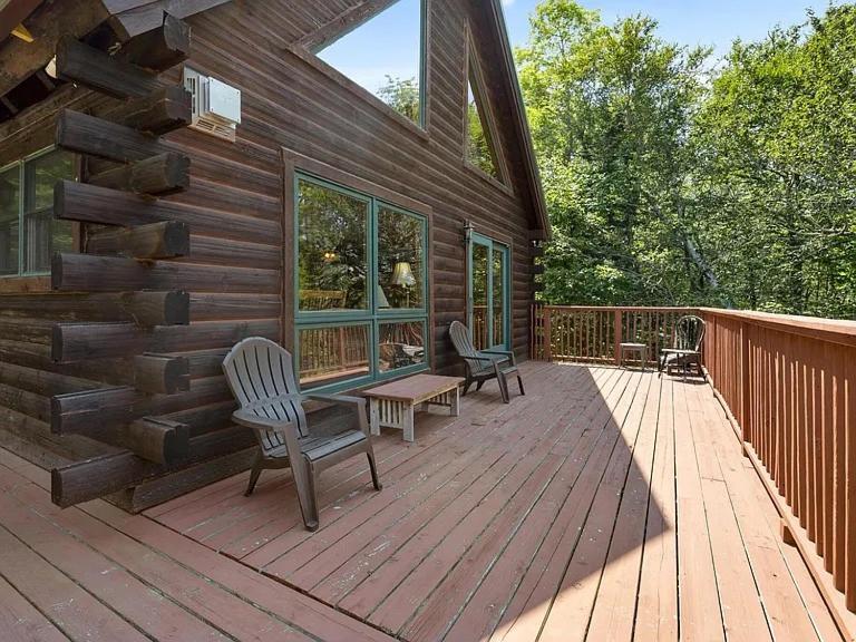 Three-Bedroom Vacation Home photo 1