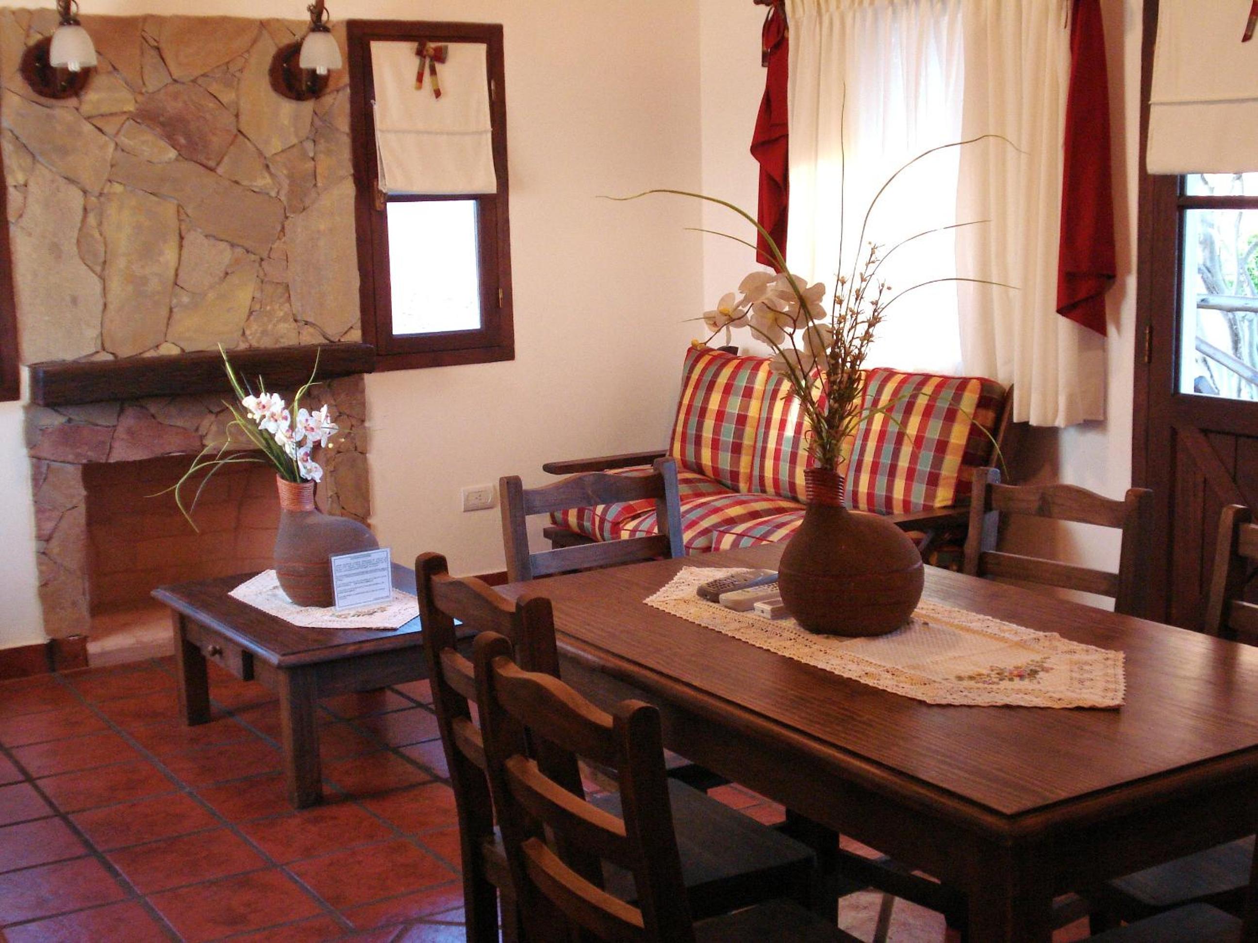 Deluxe Family Suite photo 1