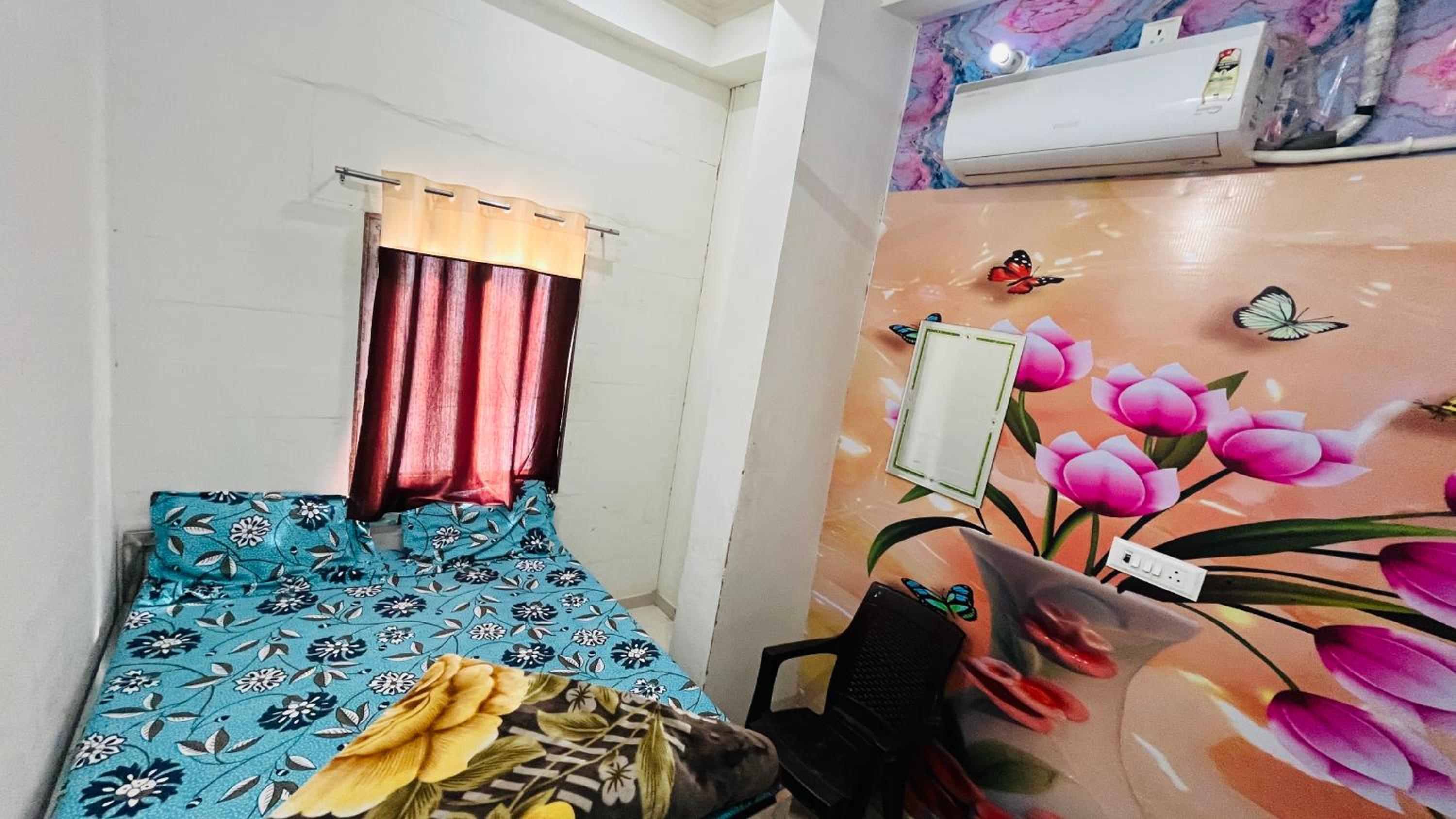 Deluxe Double Room (2 Adults + 1 Child) photo 3