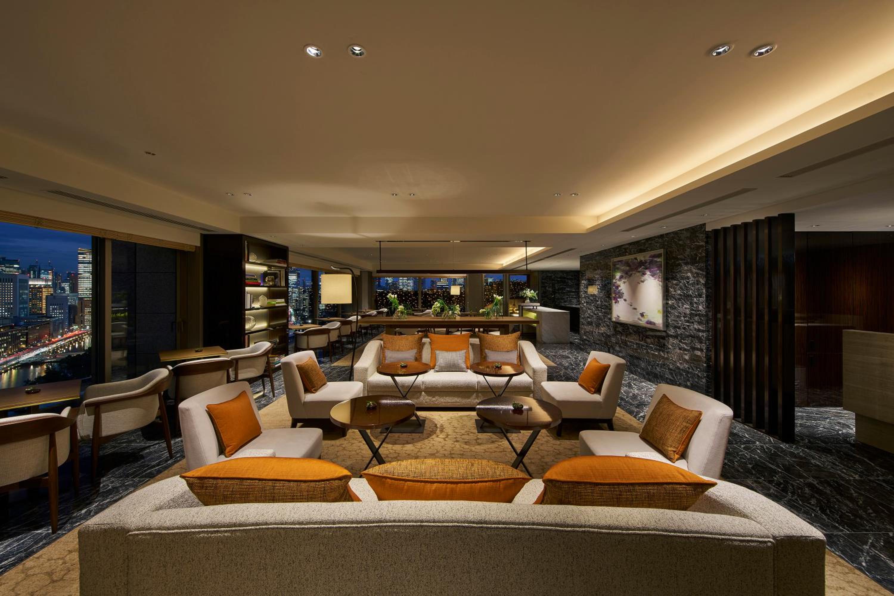 Club Grand Club with One Twin Bed and 2 Adults Occupancy (Non Smoking)