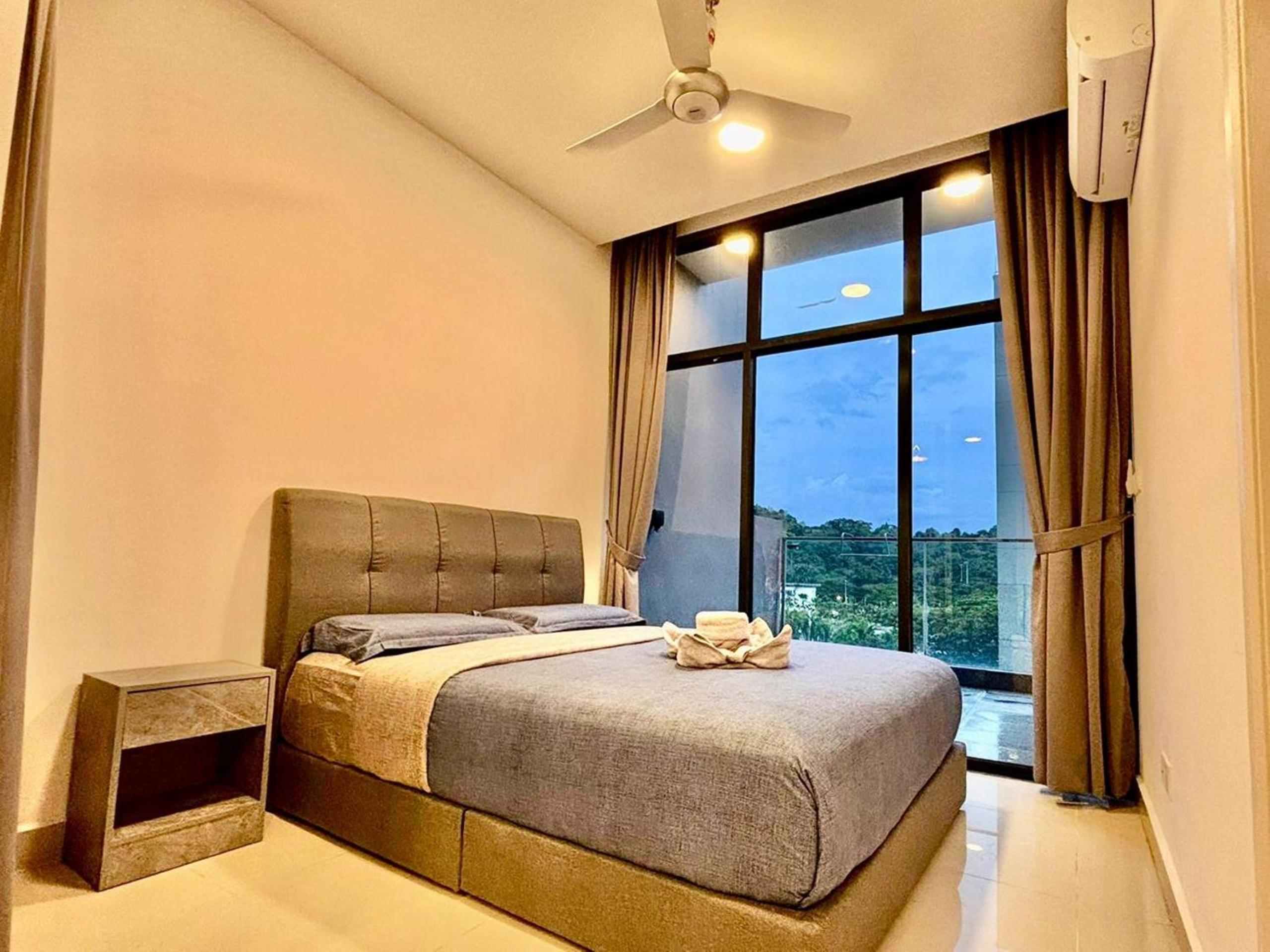 Apartment with View and Balcony