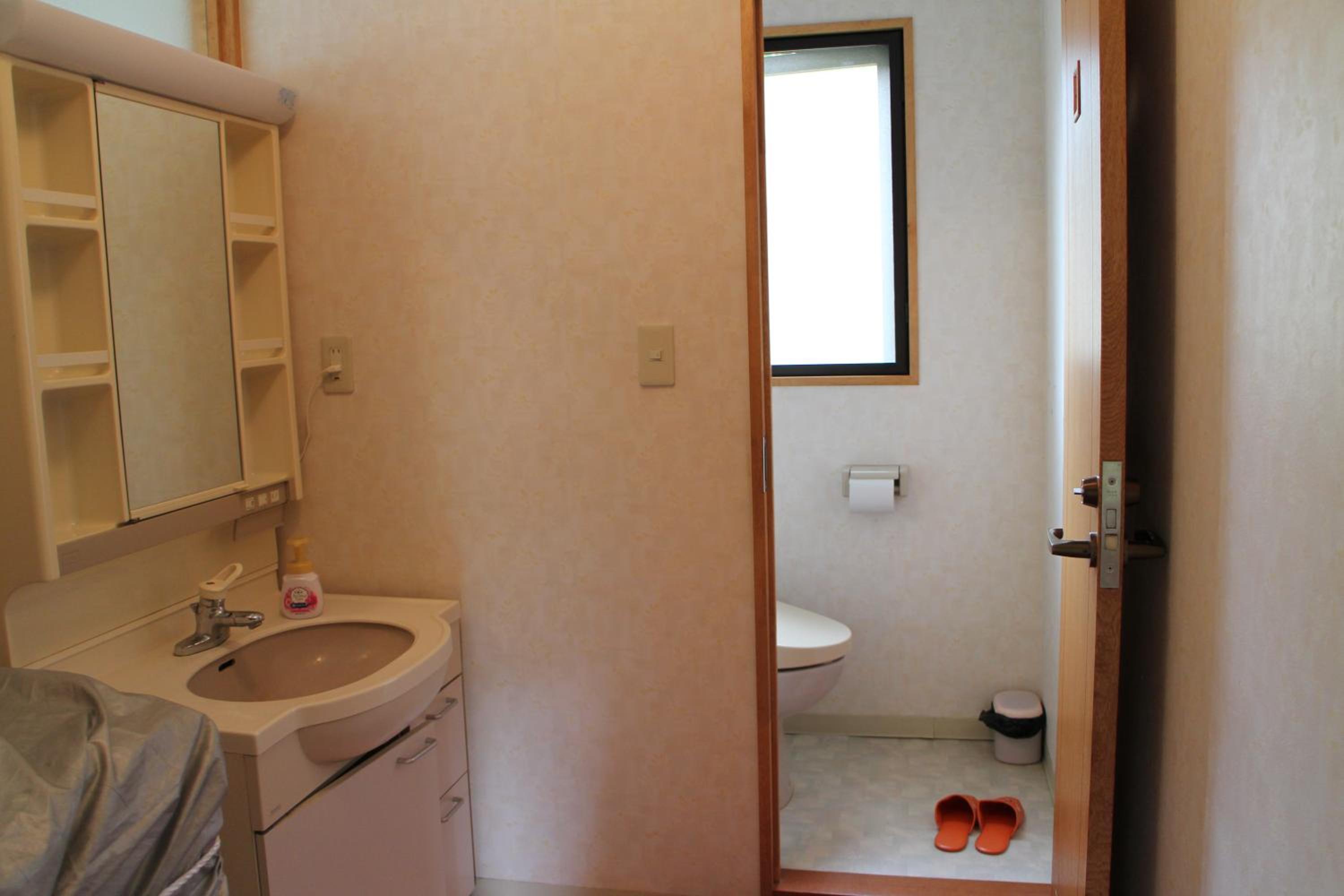 Japanese-Style Quadruple Room photo 3