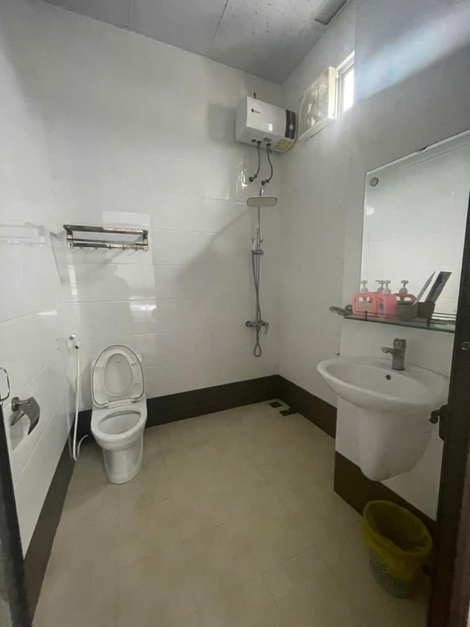 Family Room with Private Bathroom photo 3