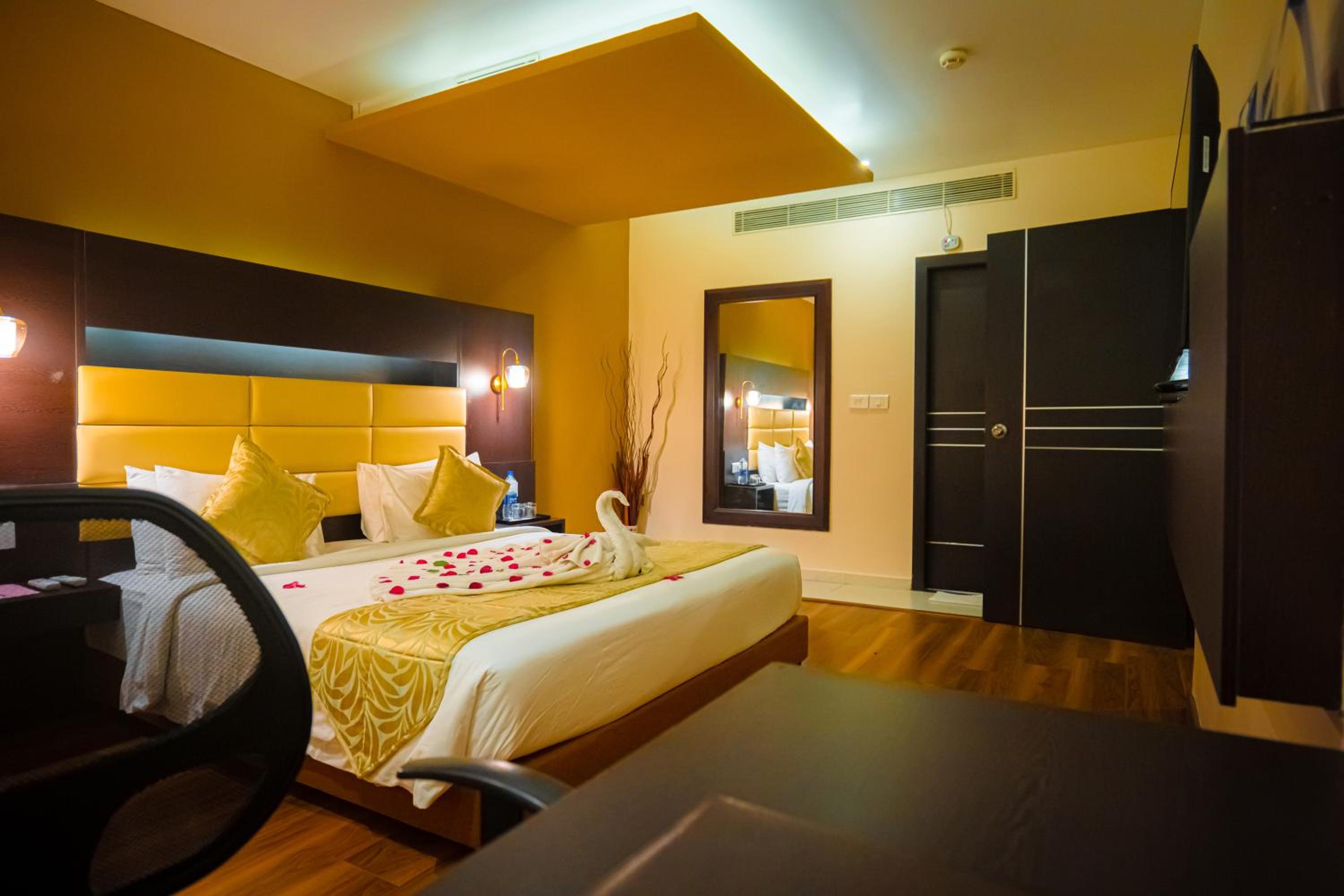 Deluxe Suite - Photo 3