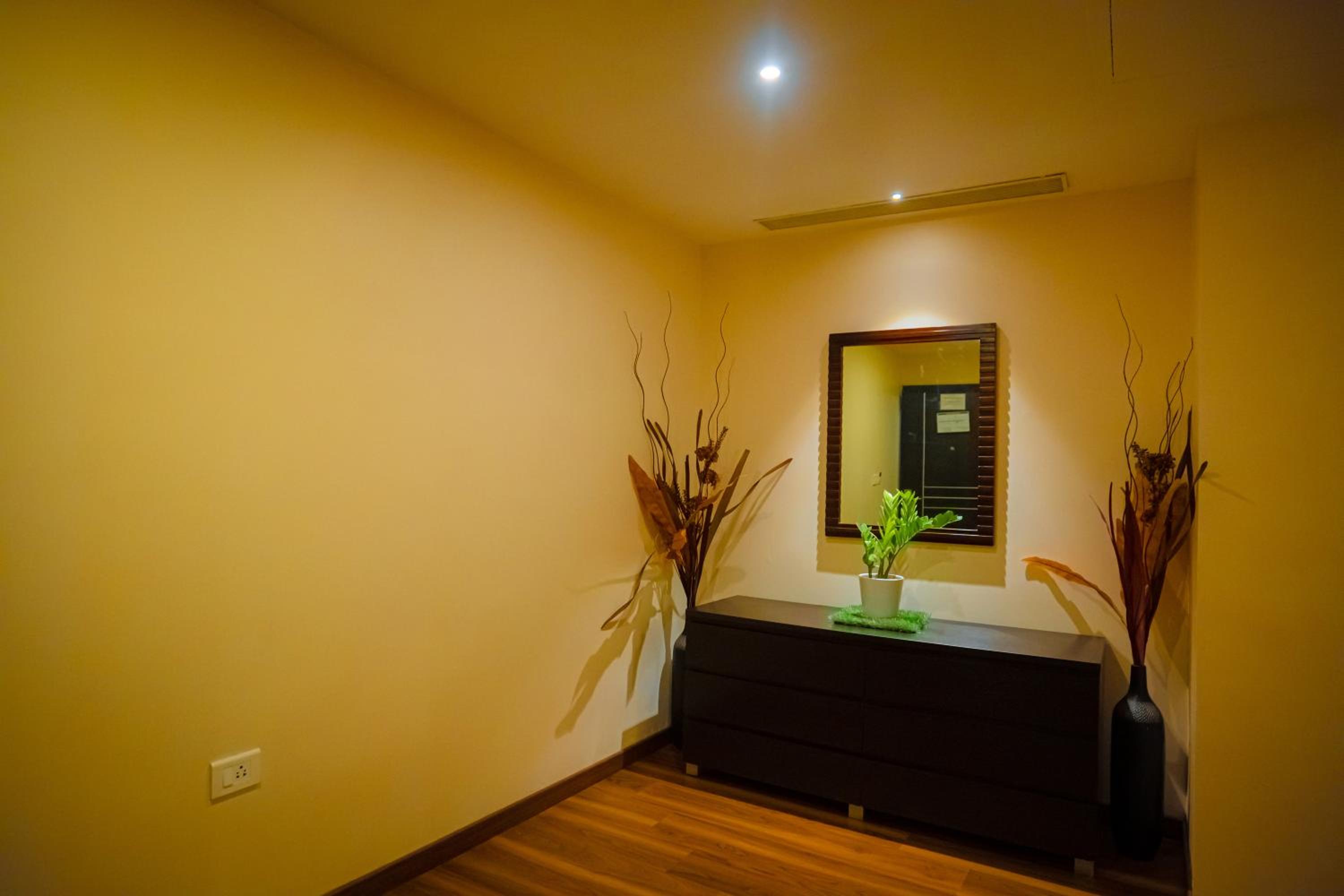 Deluxe Suite - Photo 7