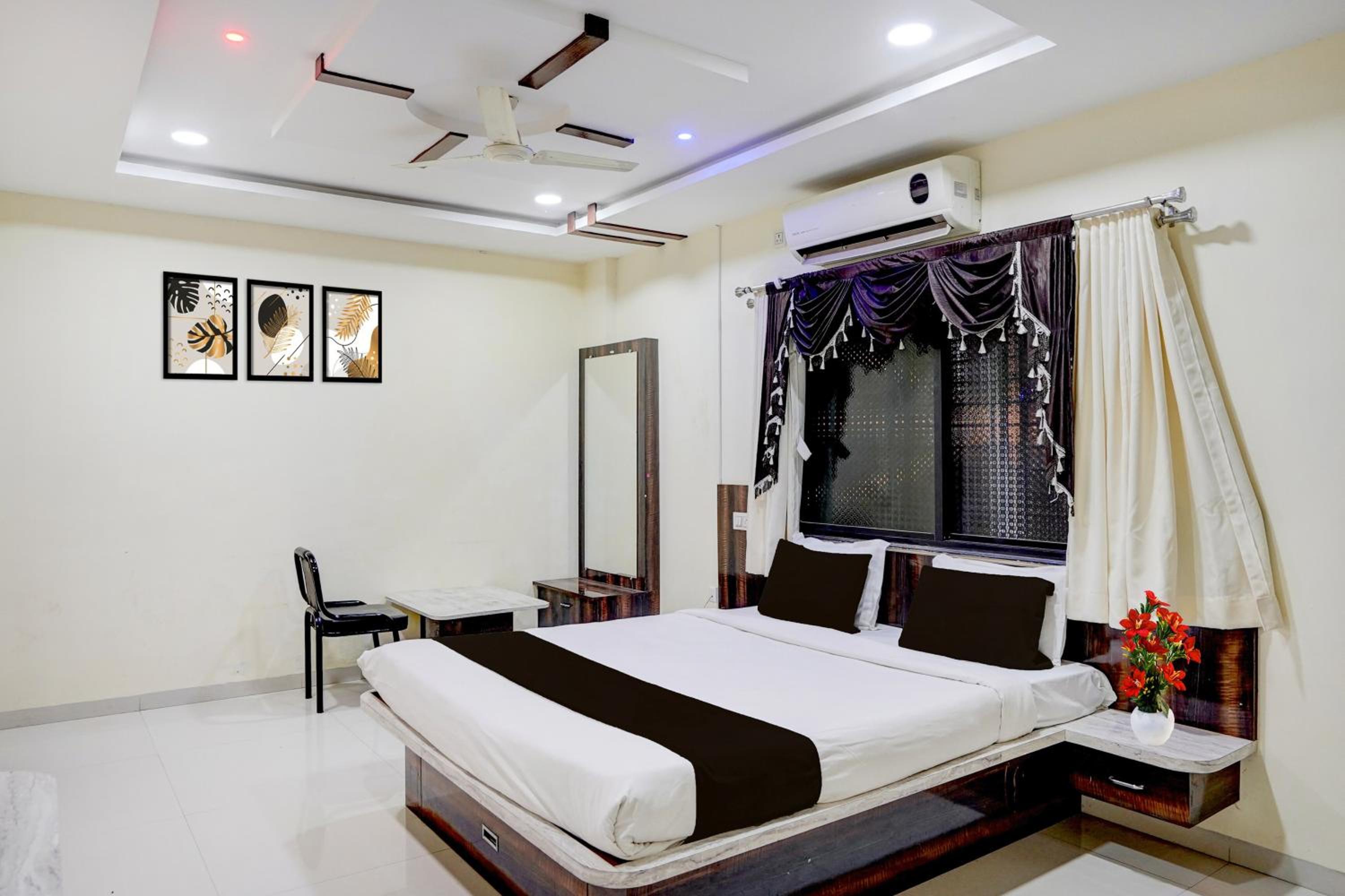 Triple Room with Balcony