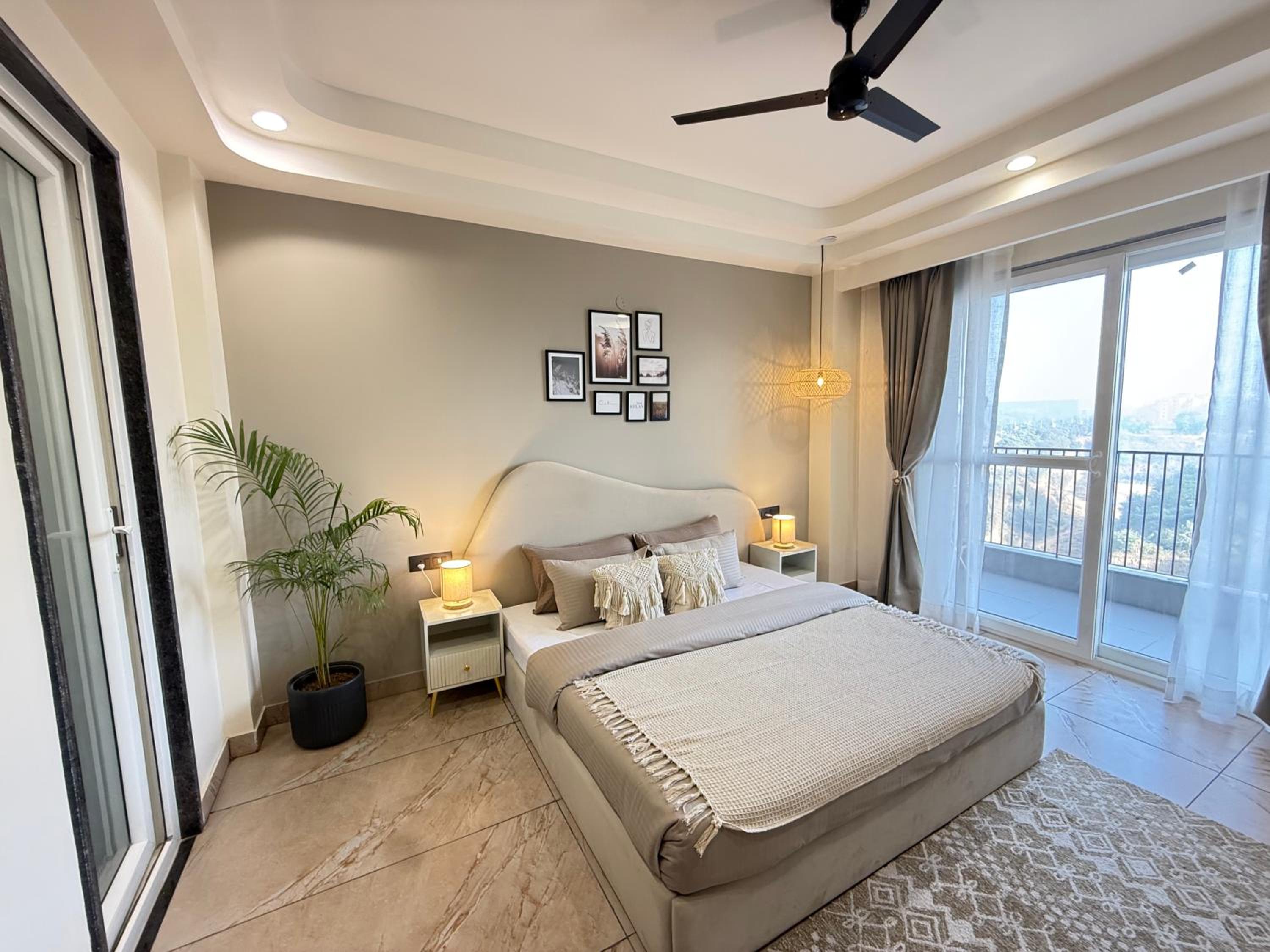 One-Bedroom Apartment with Balcony