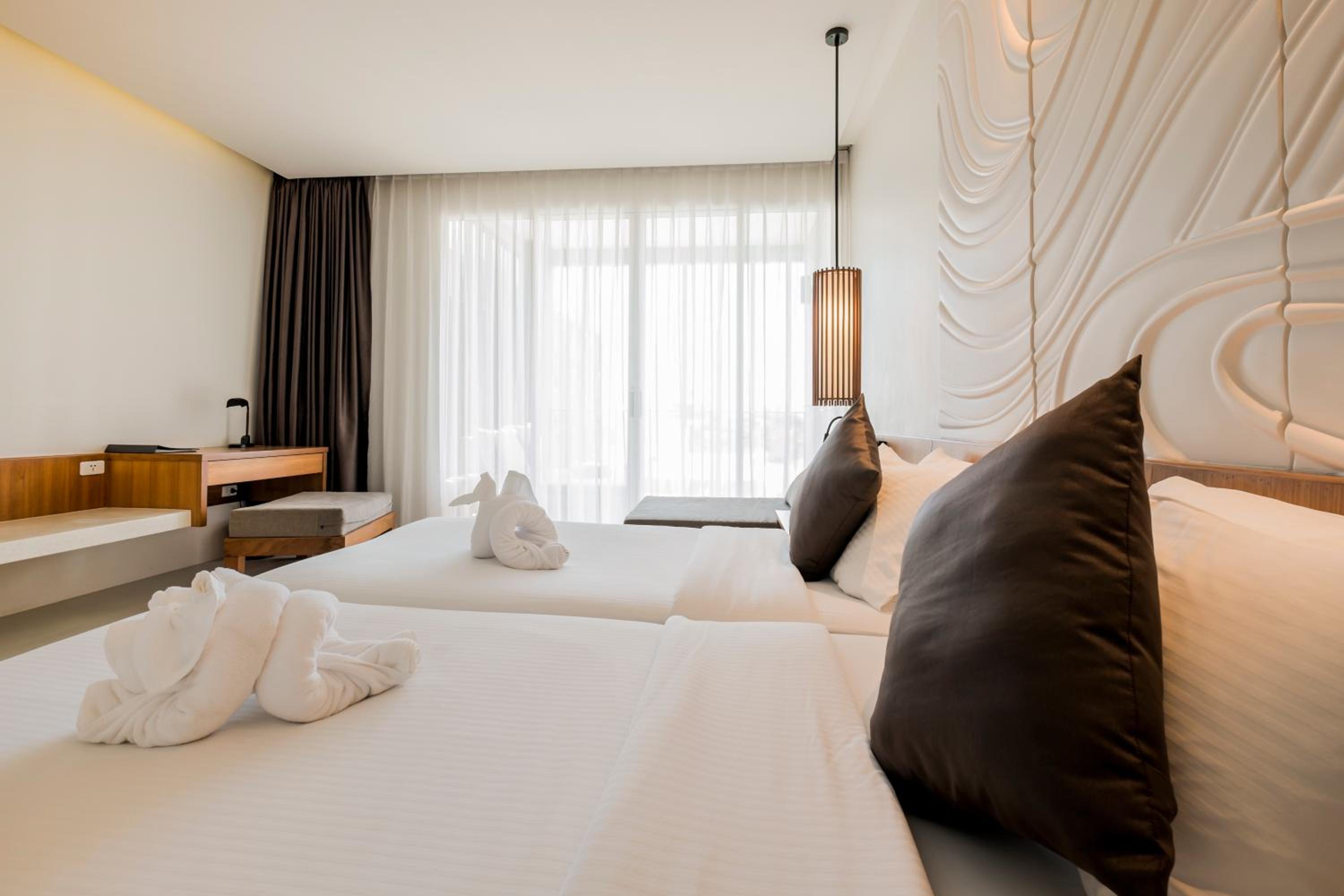 Deluxe Double or Twin Room - Photo 5