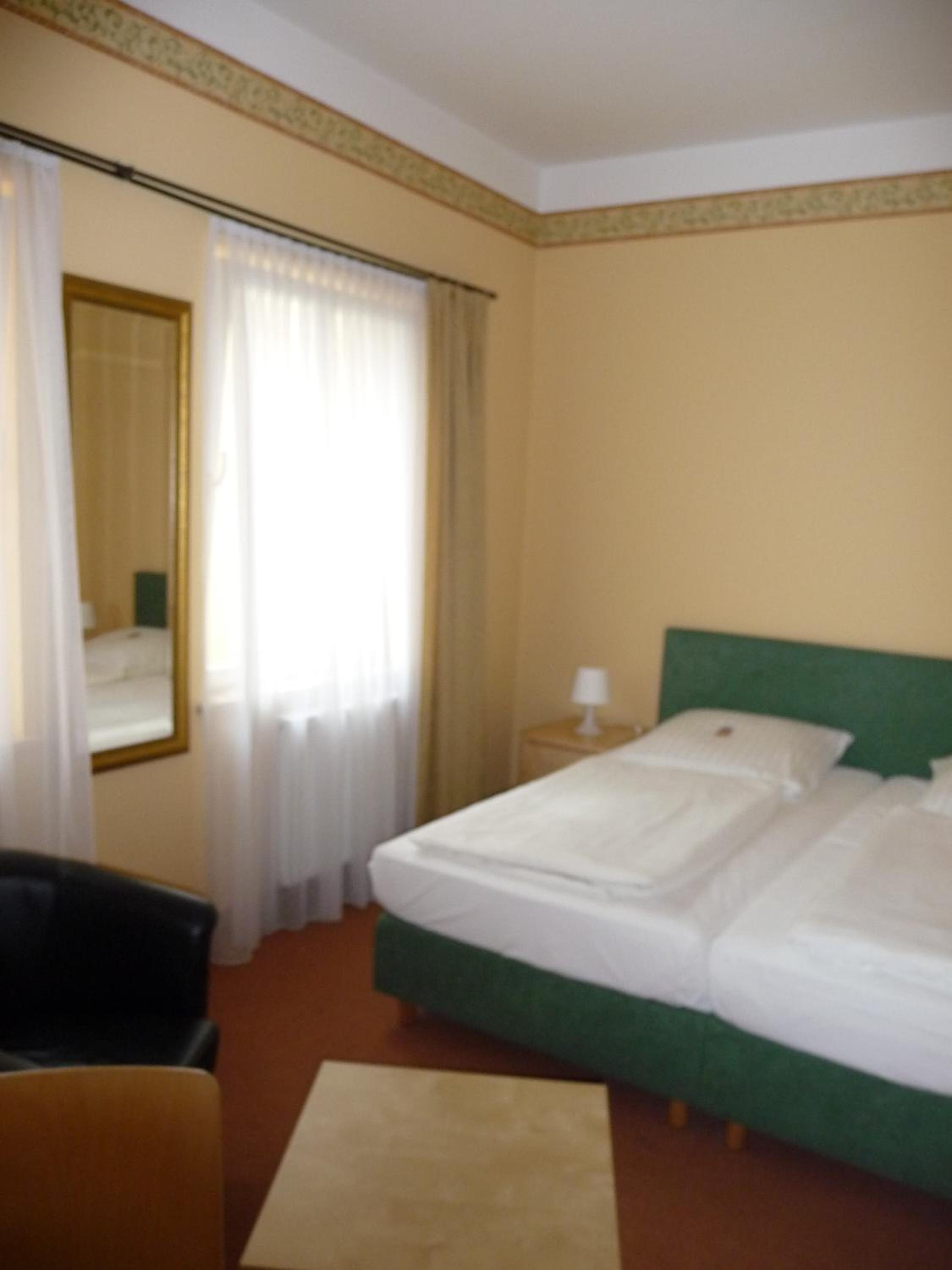 Double Room - Photo 1