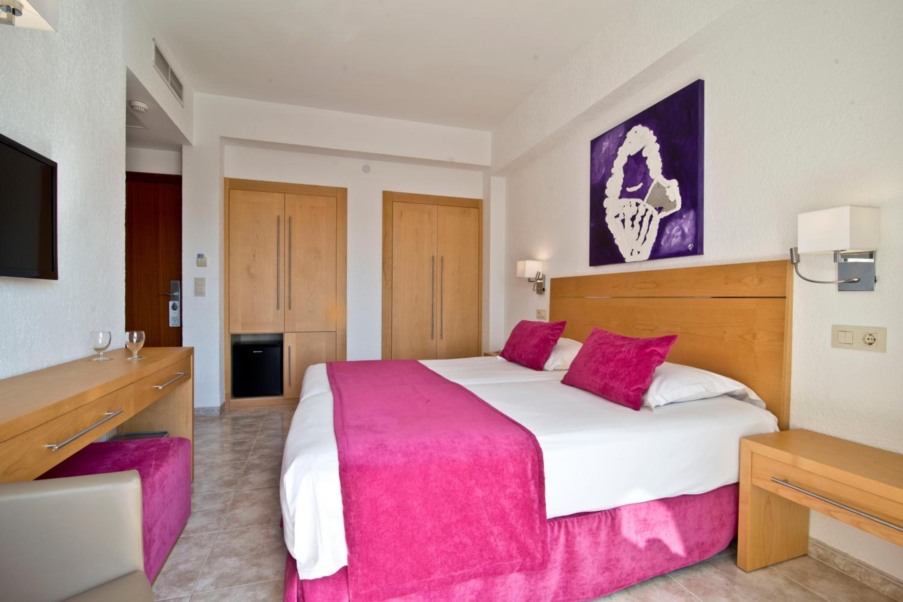 Double or Twin Room with Balcony
