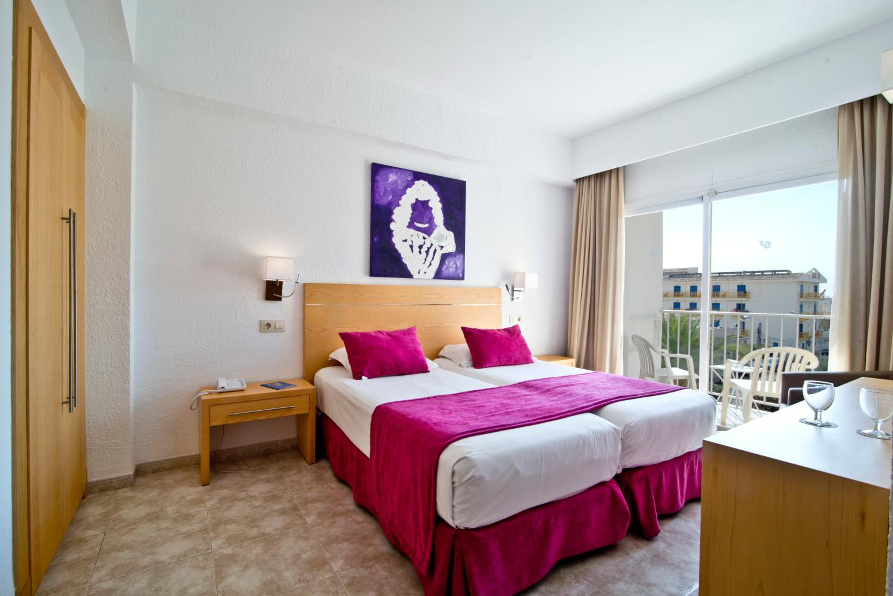 Double or Twin Room with Balcony