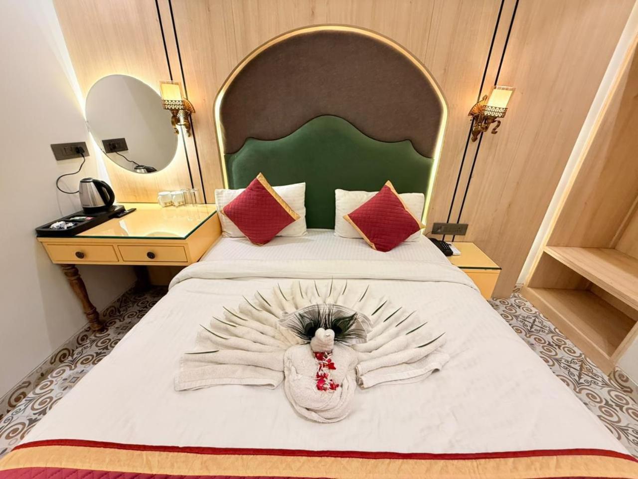 Budget Double Room - Photo 2