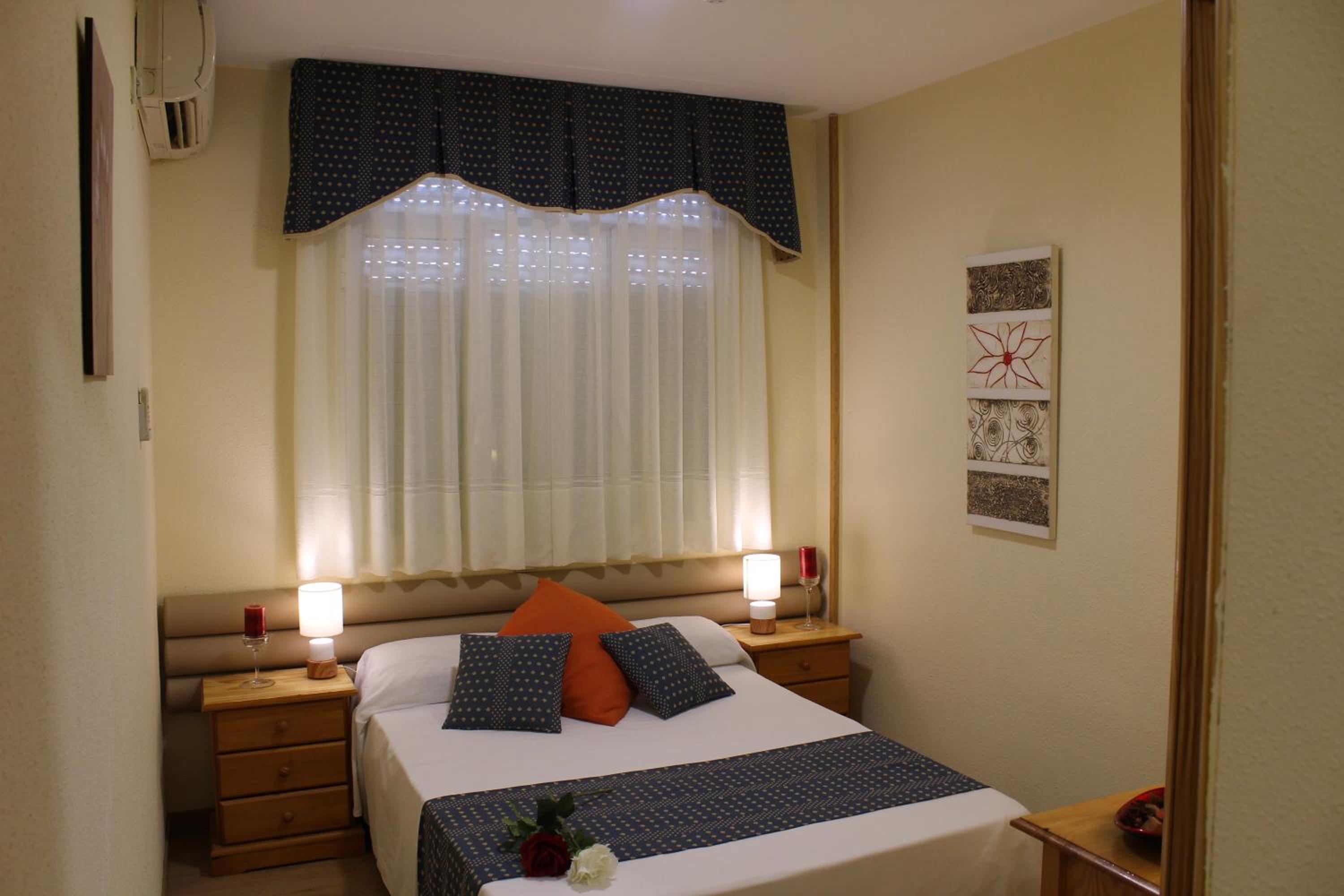 Double Room - Photo 21