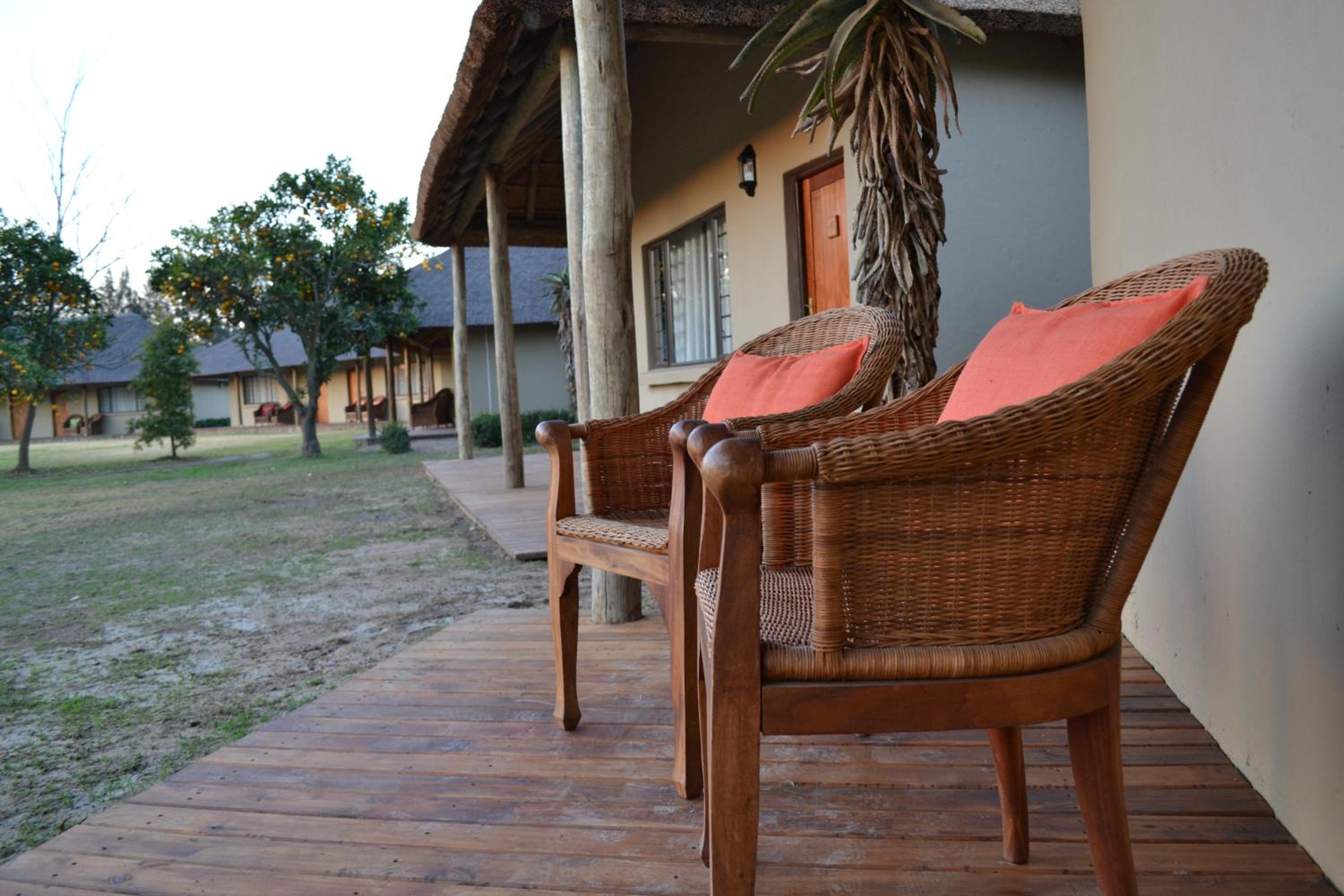 Valencia Bungalow with Queen Beds