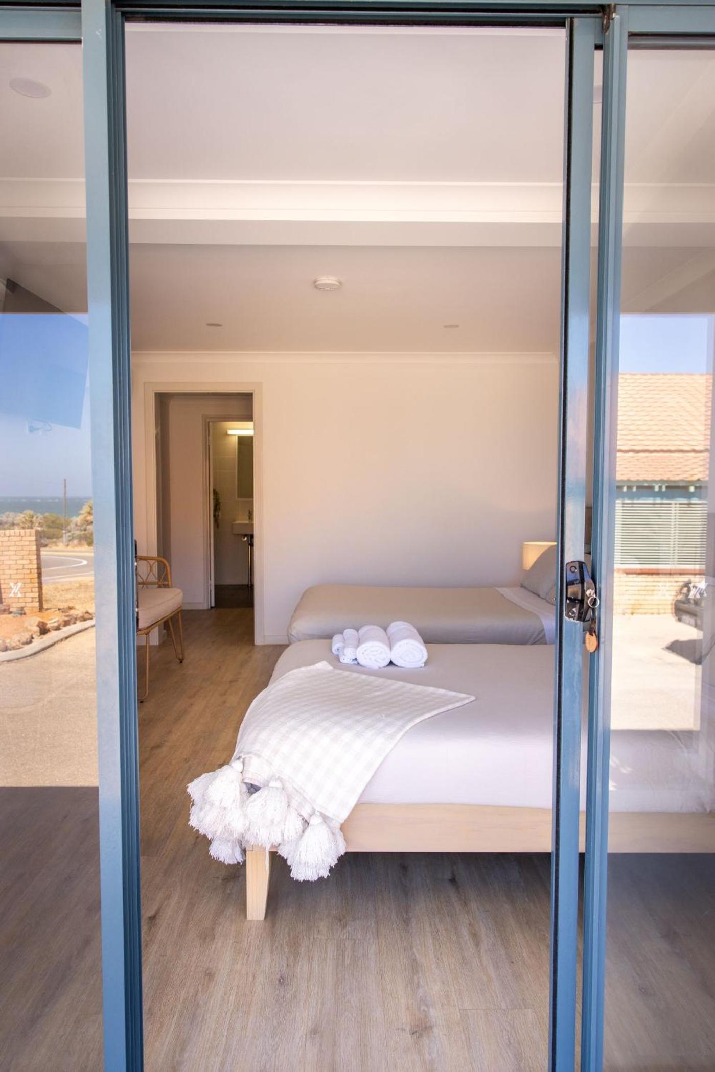 Deluxe Double or Twin Room with Ocean View