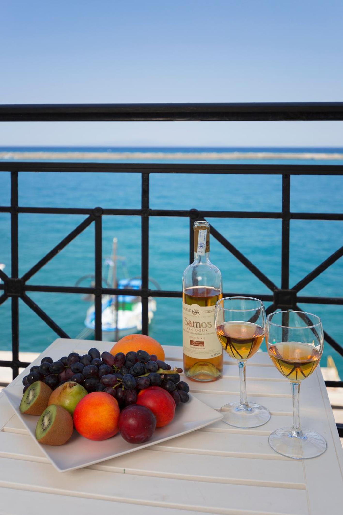 Twin Room with Sea View - Photo 7