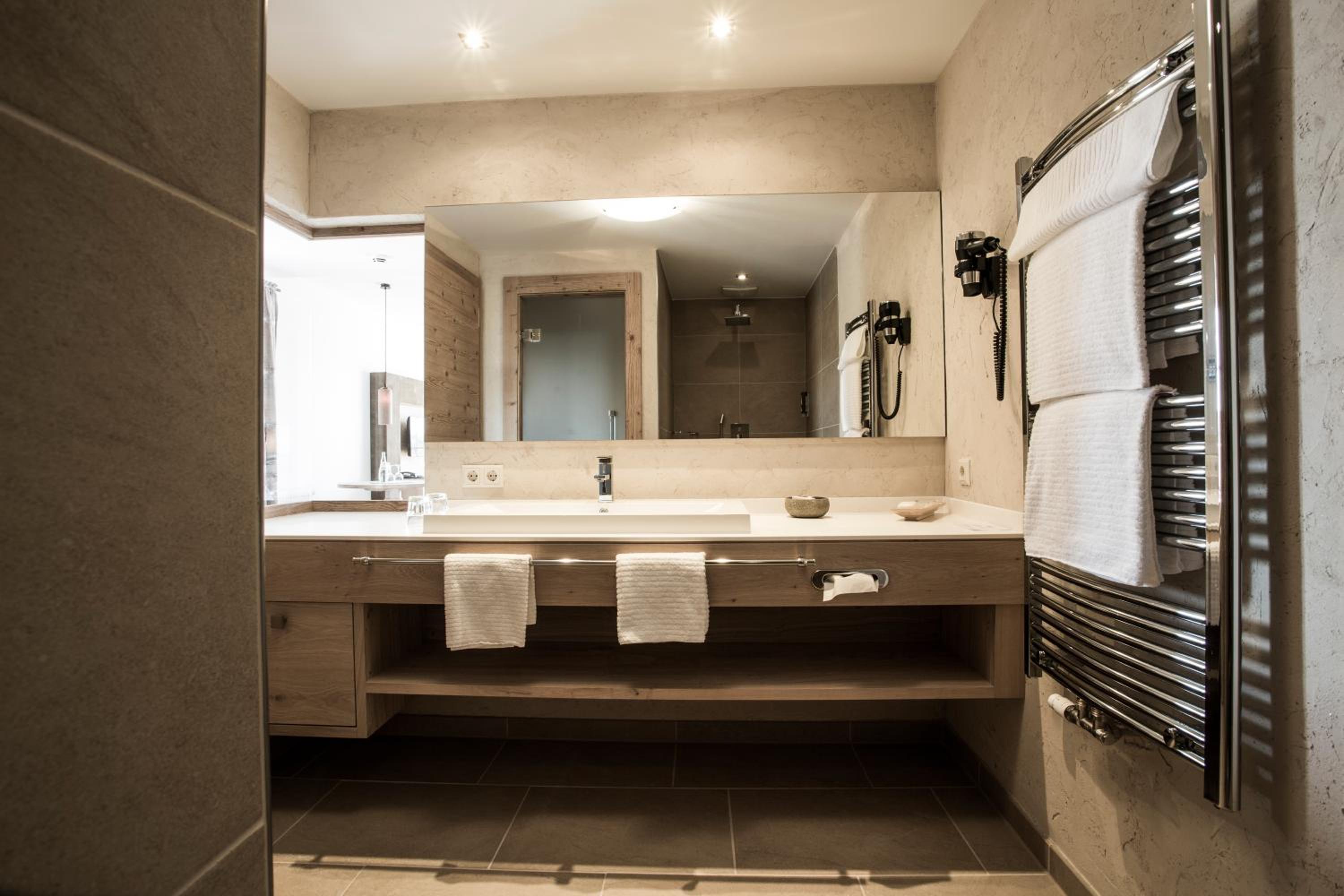 Junior Suite Superior Plus with Balcony photo 3